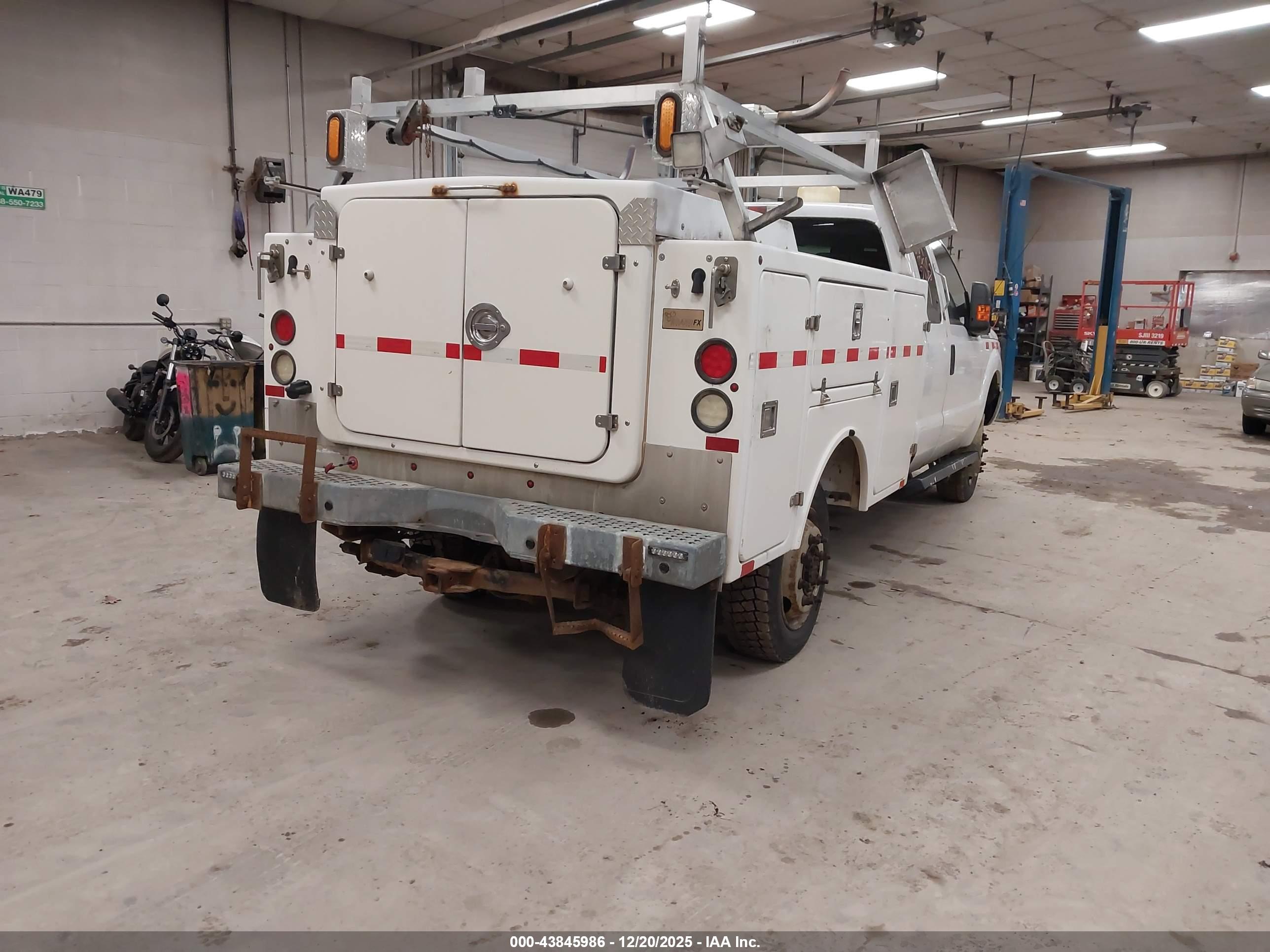 FORD F-250 image 4