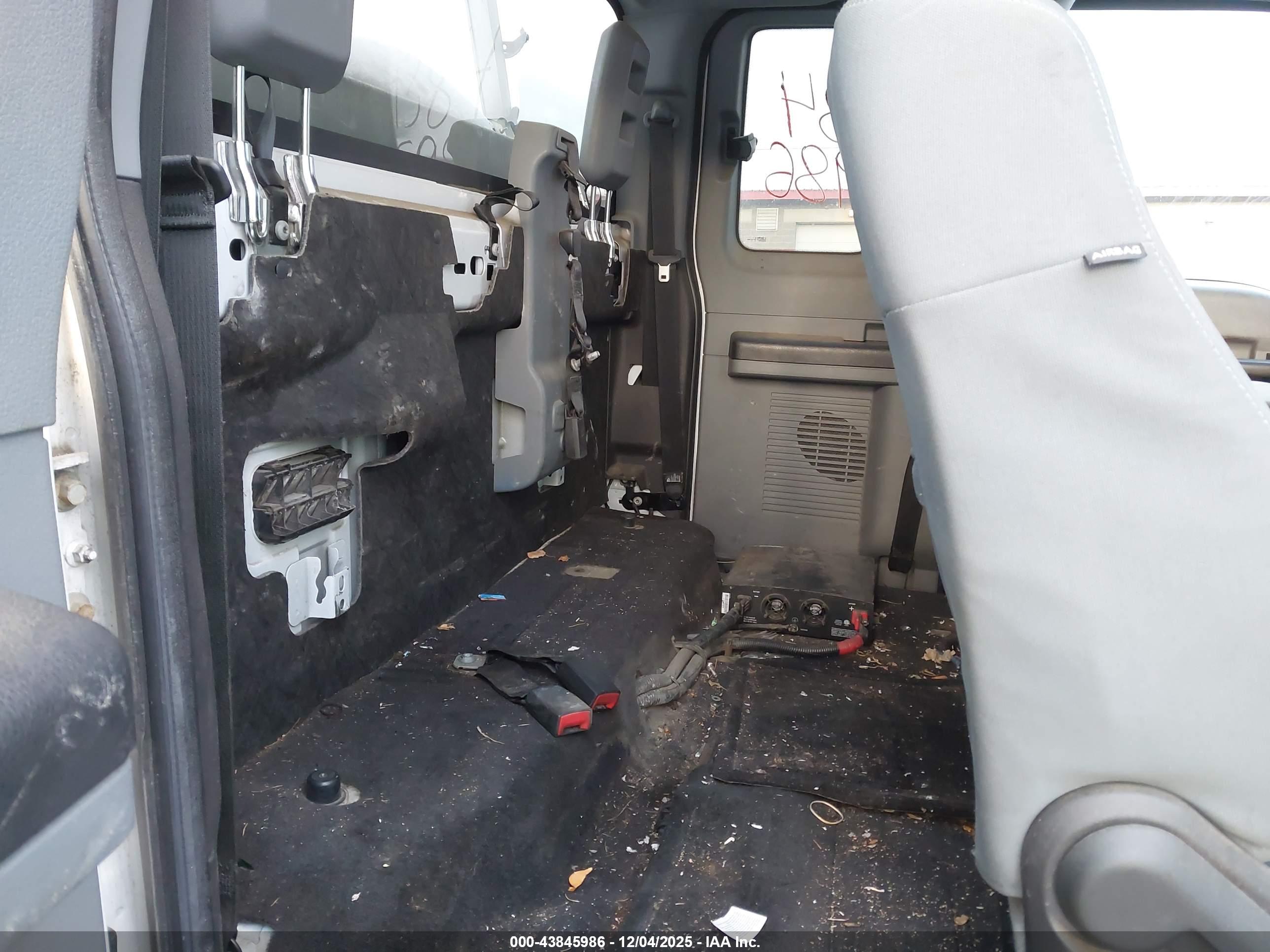 FORD F-250 image 8