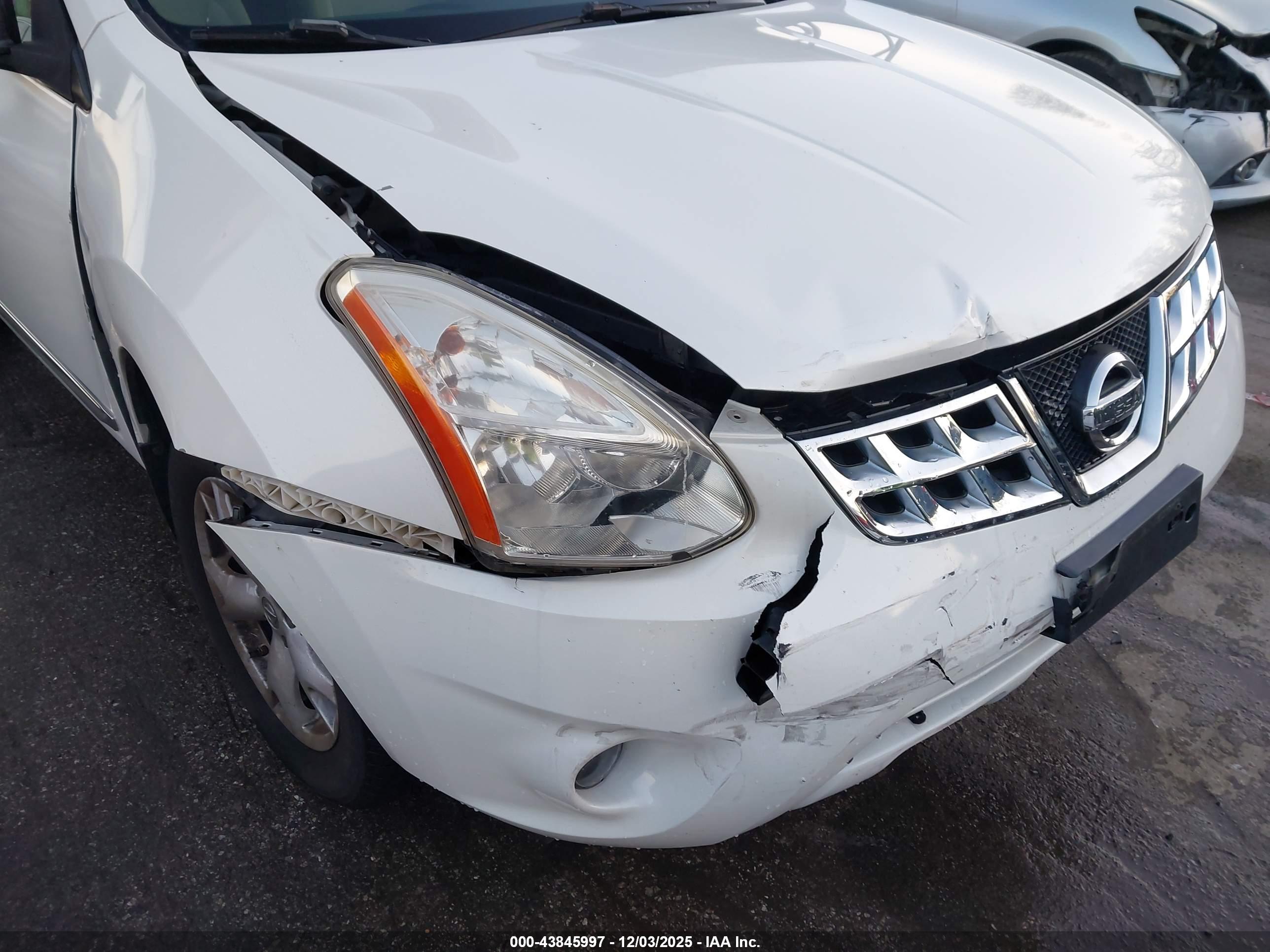 NISSAN ROGUE image 6