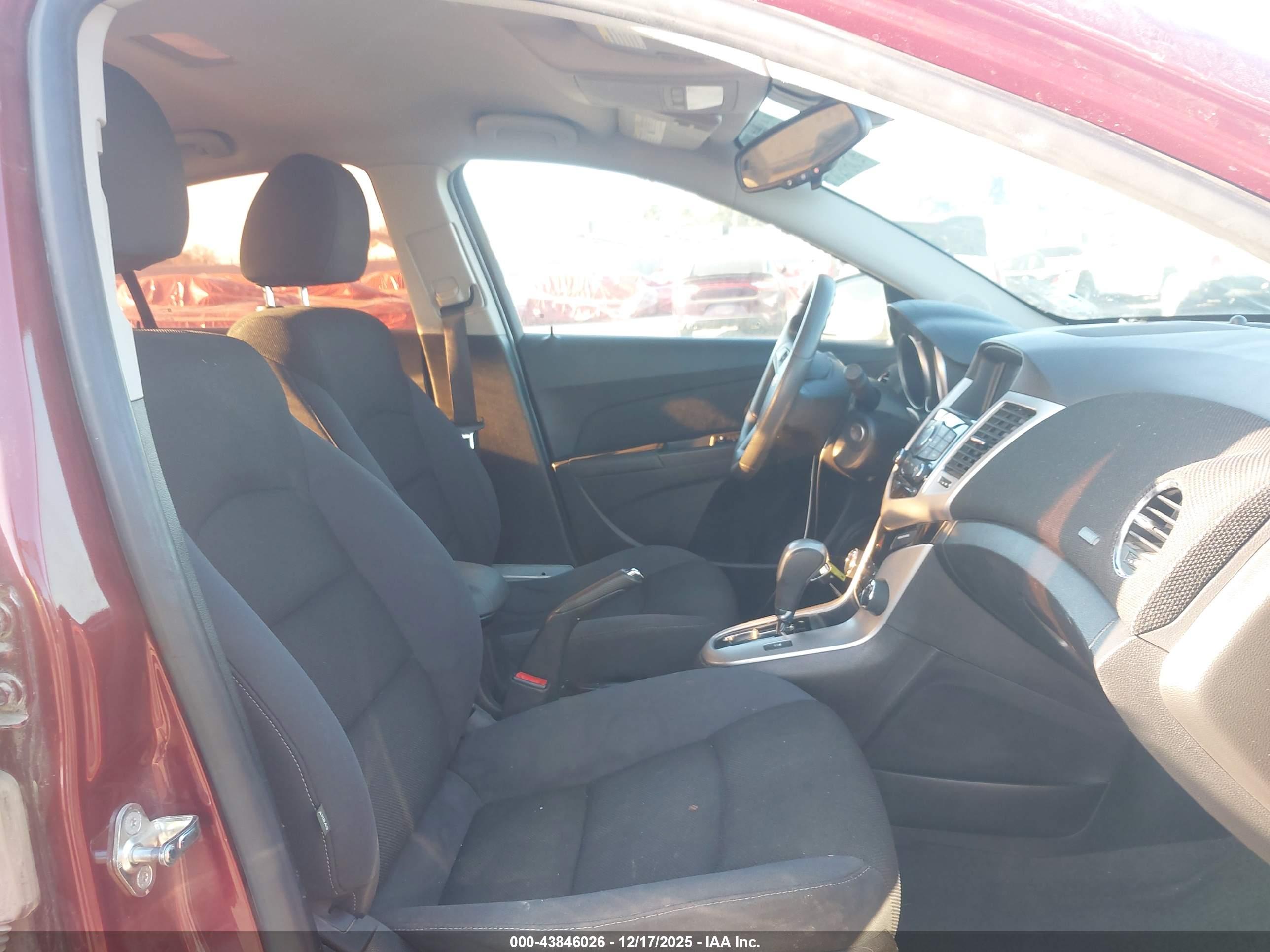 CHEVROLET CRUZE image 5