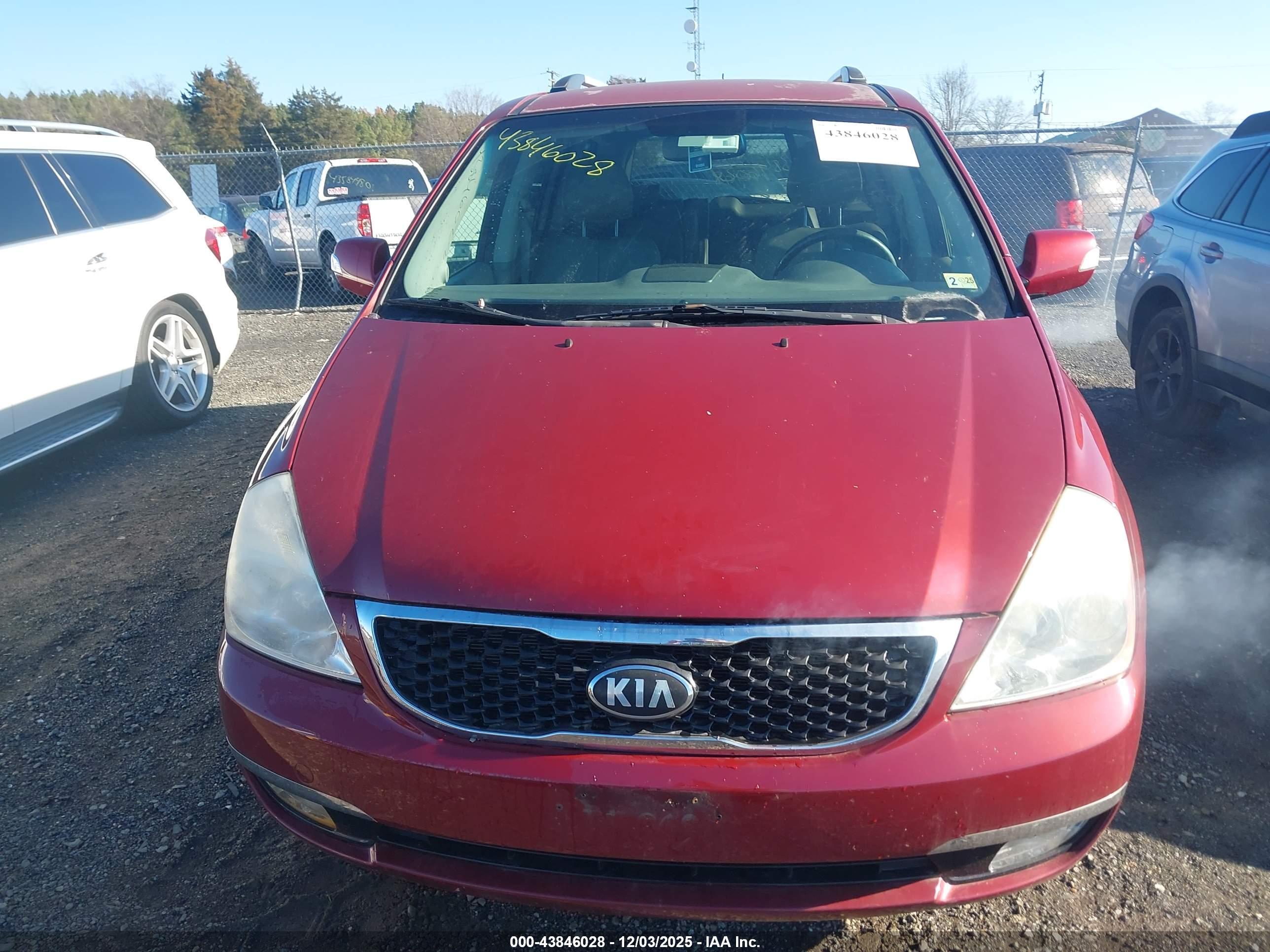 KIA SEDONA image 6