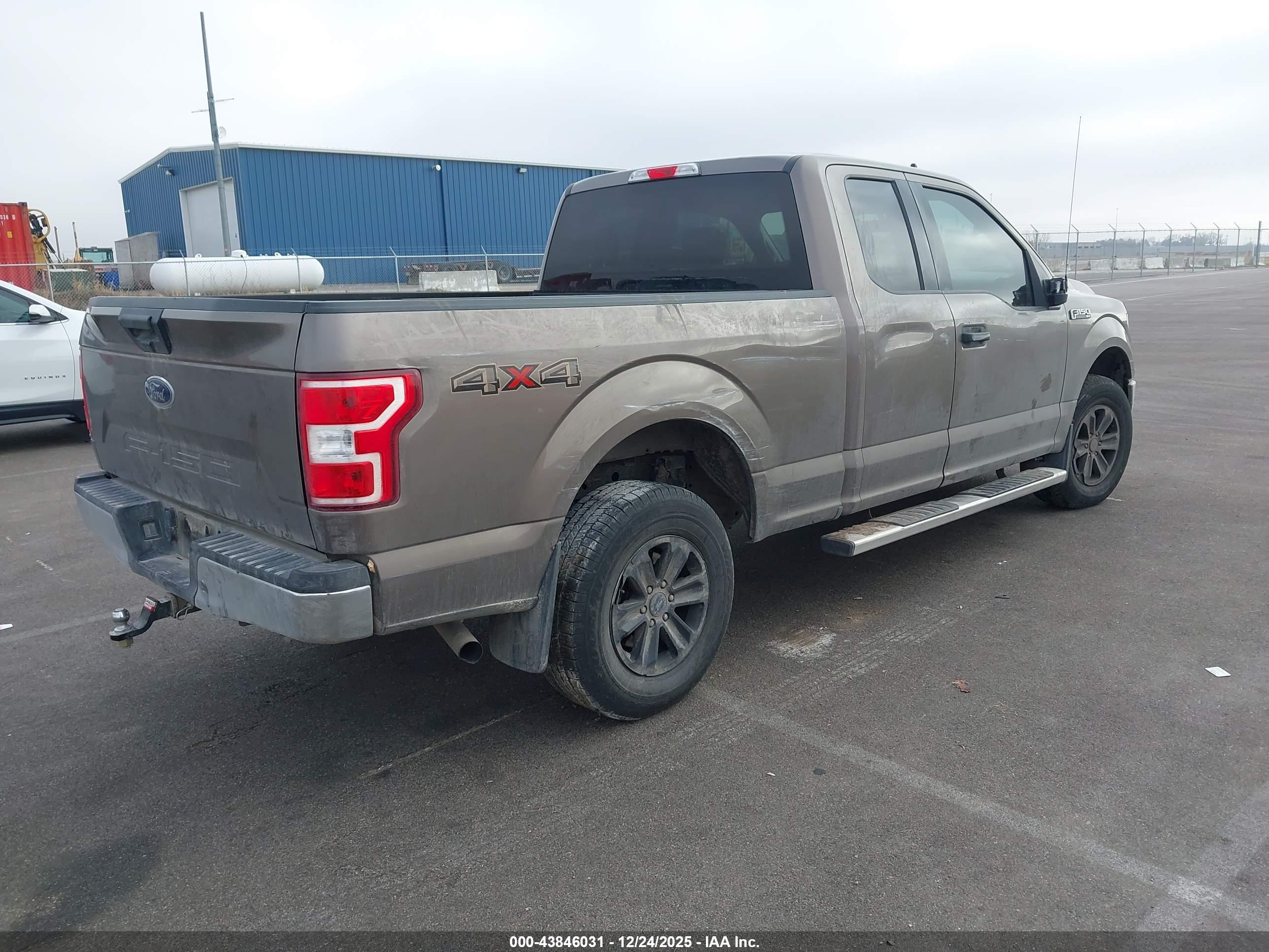 FORD F-150 image 4