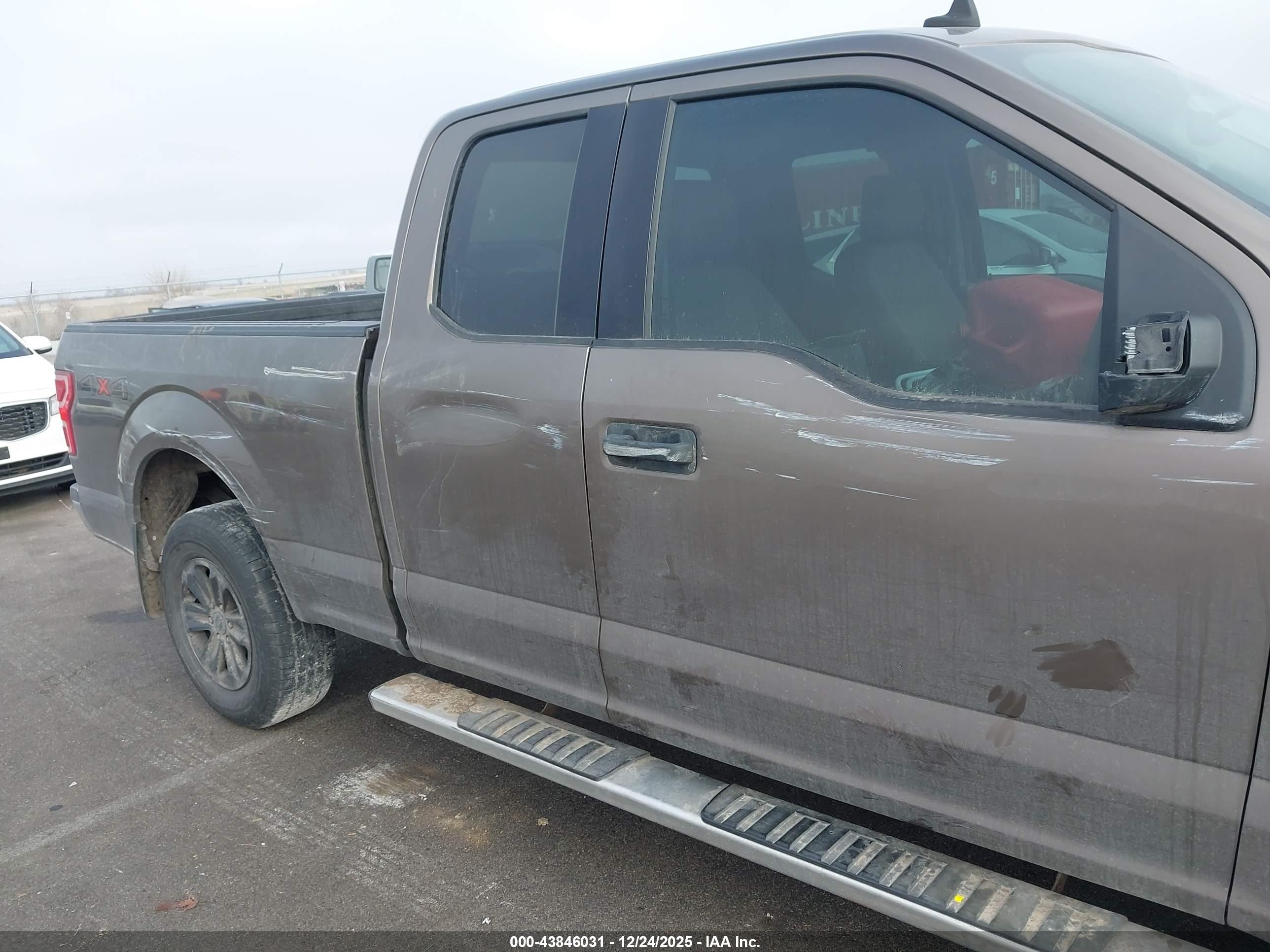 FORD F-150 image 6