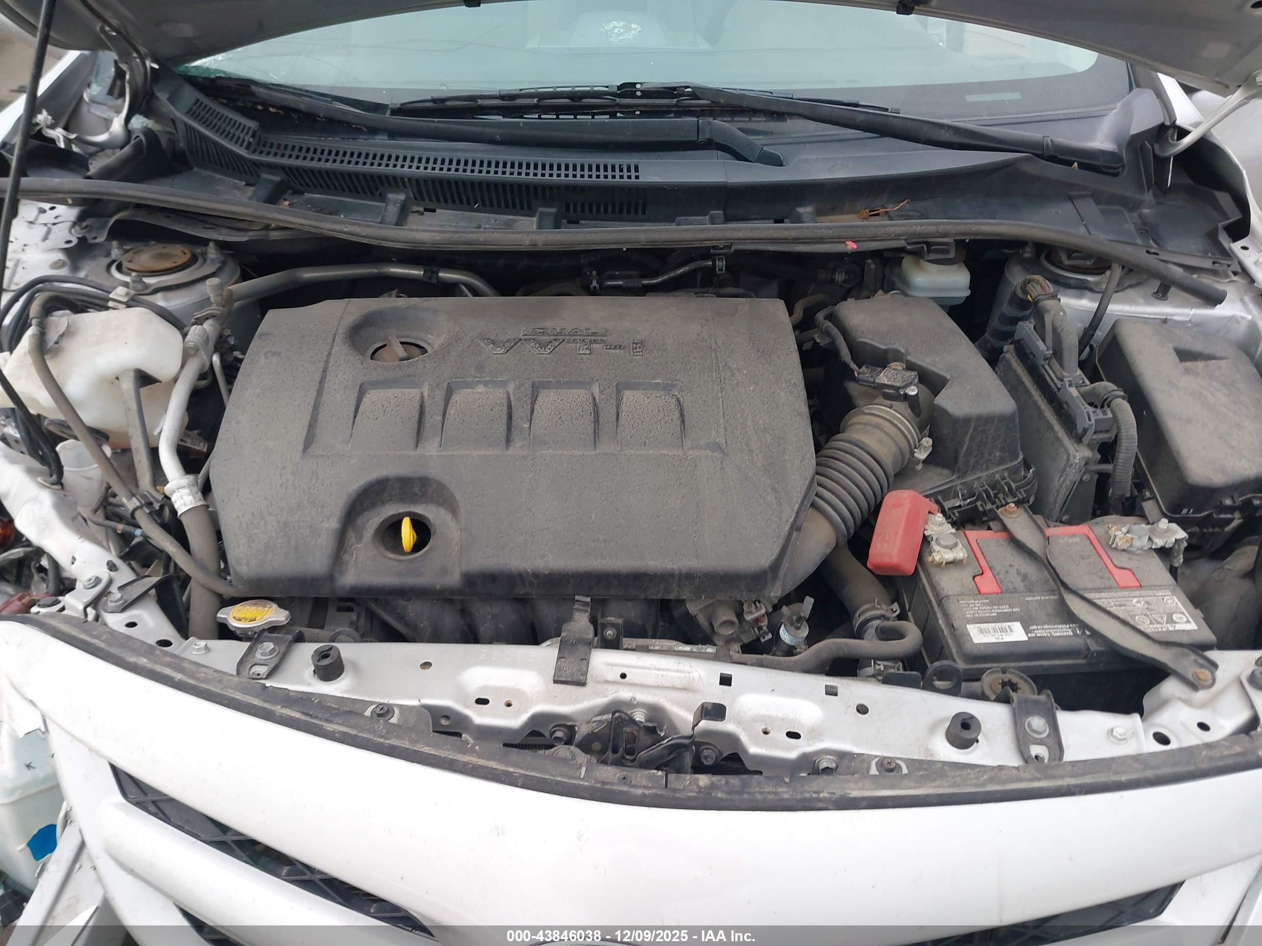 TOYOTA COROLLA image 10
