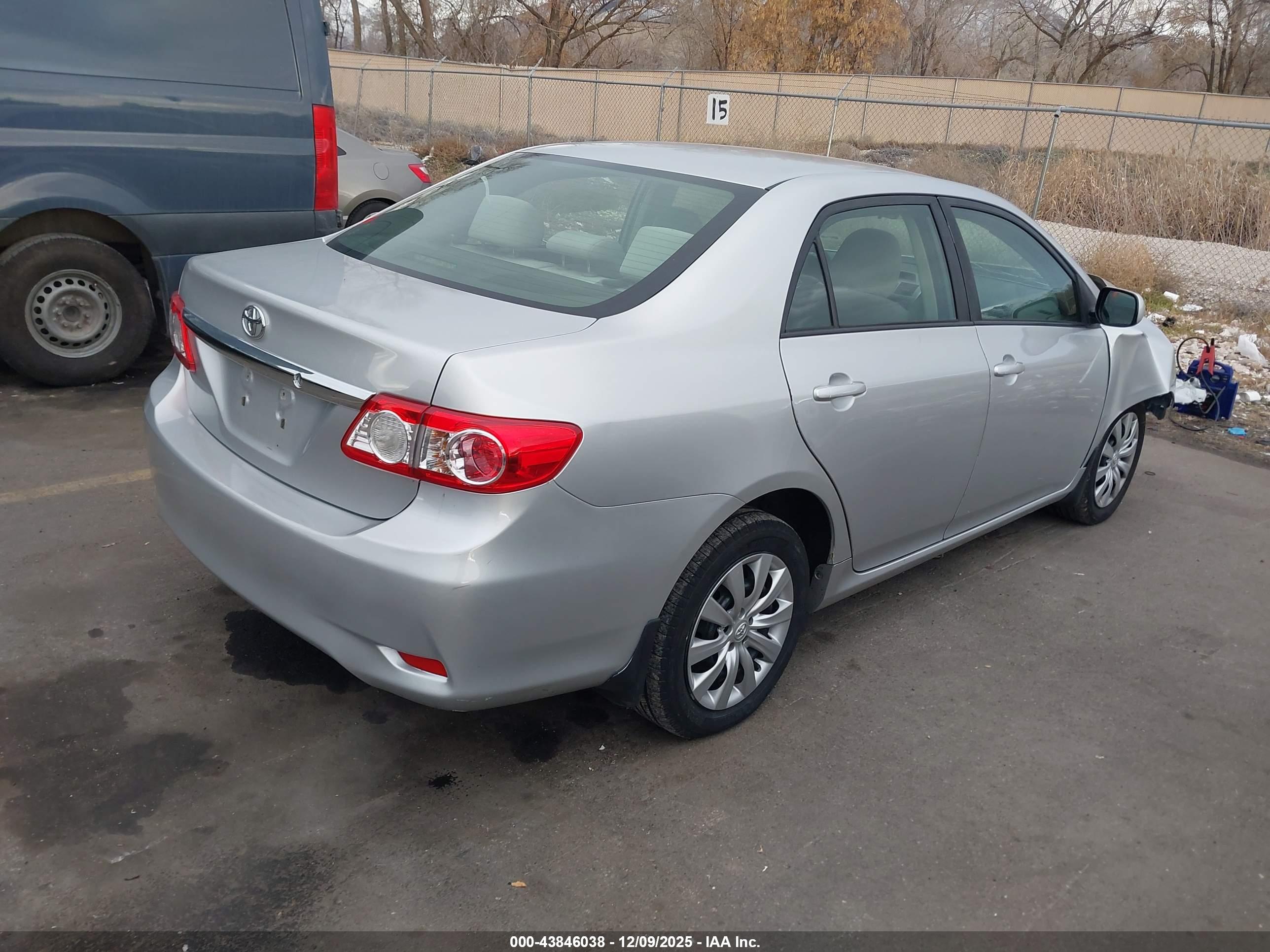 TOYOTA COROLLA image 4