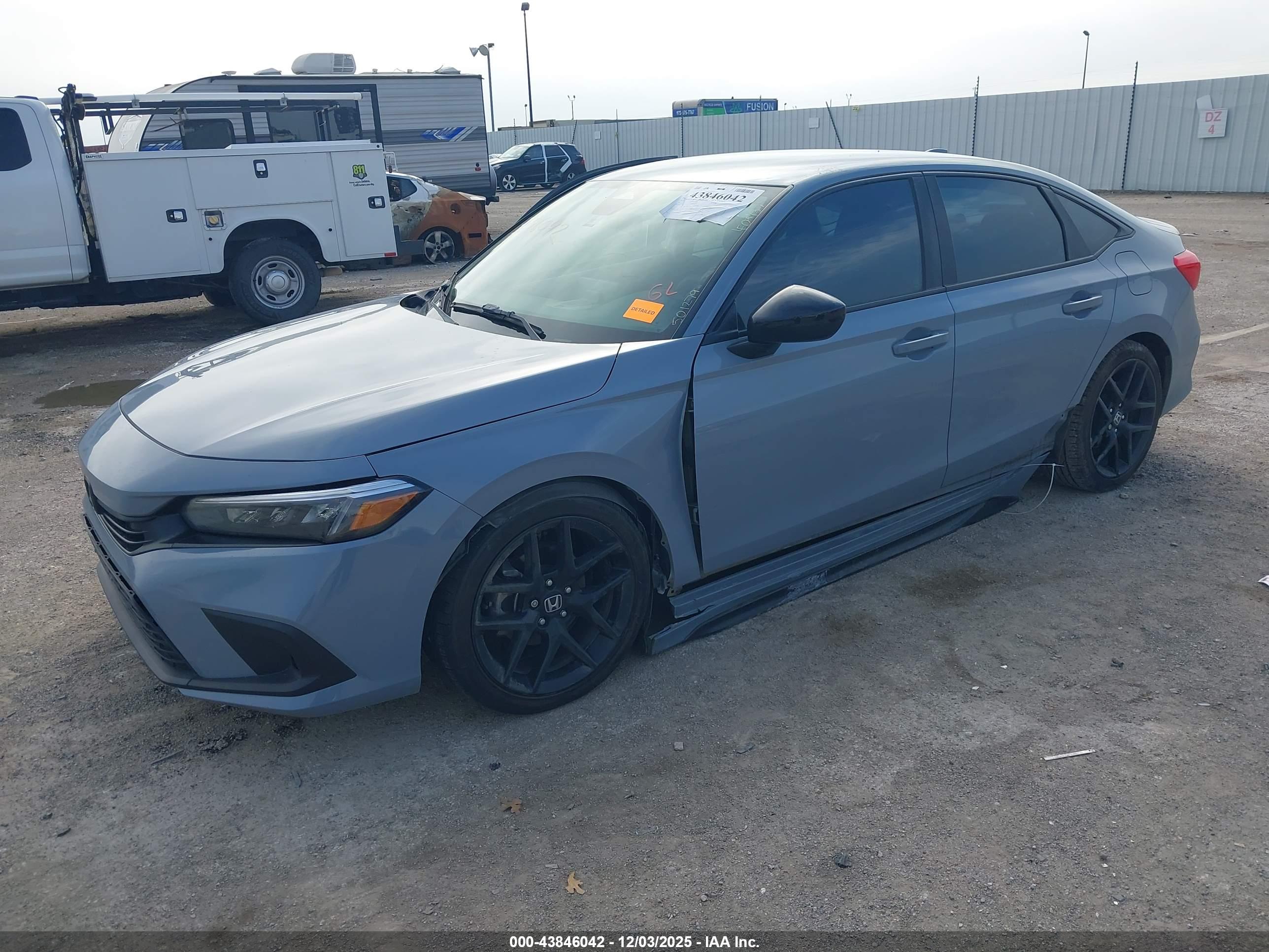 HONDA CIVIC image 2