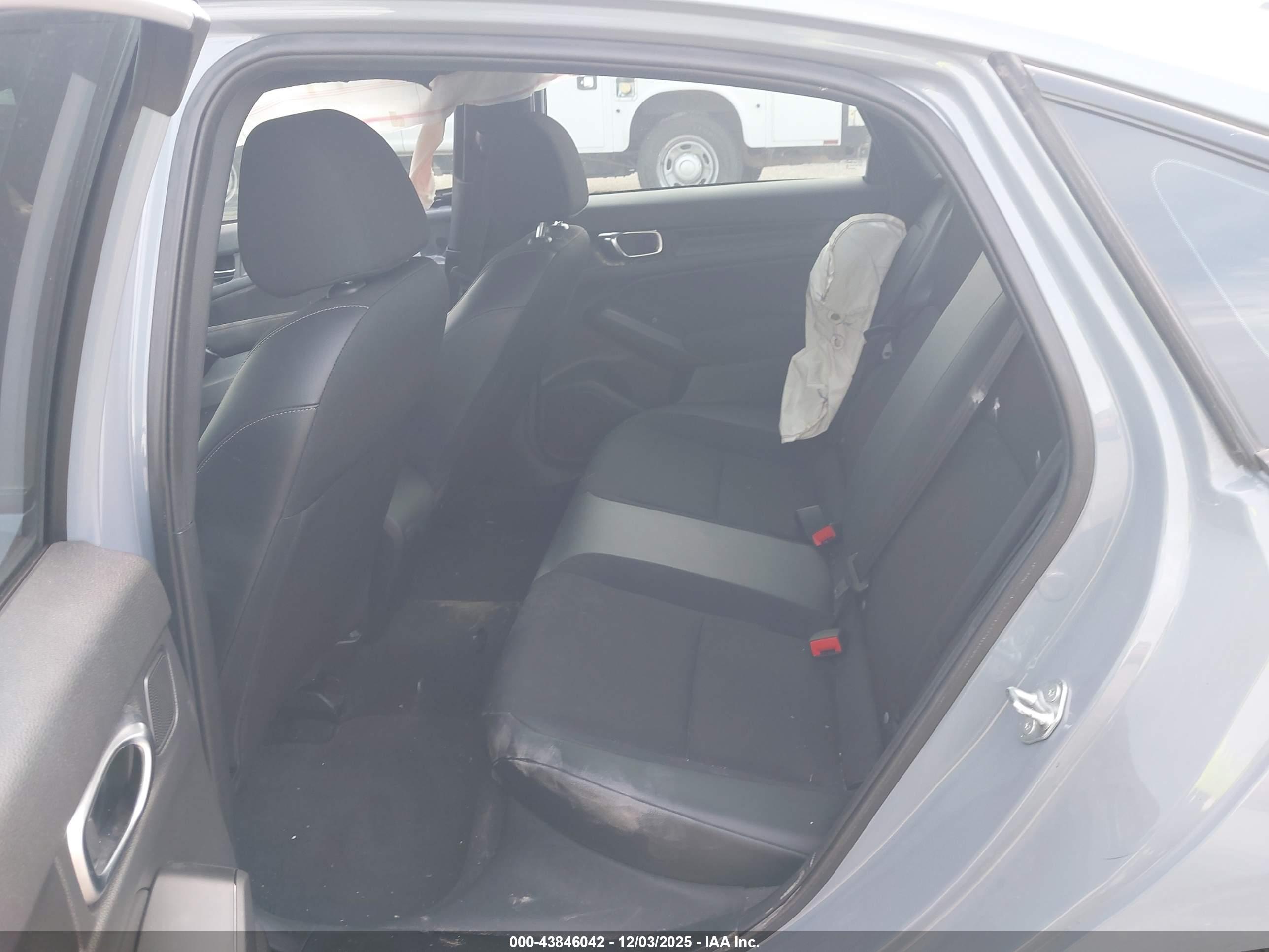 HONDA CIVIC image 8