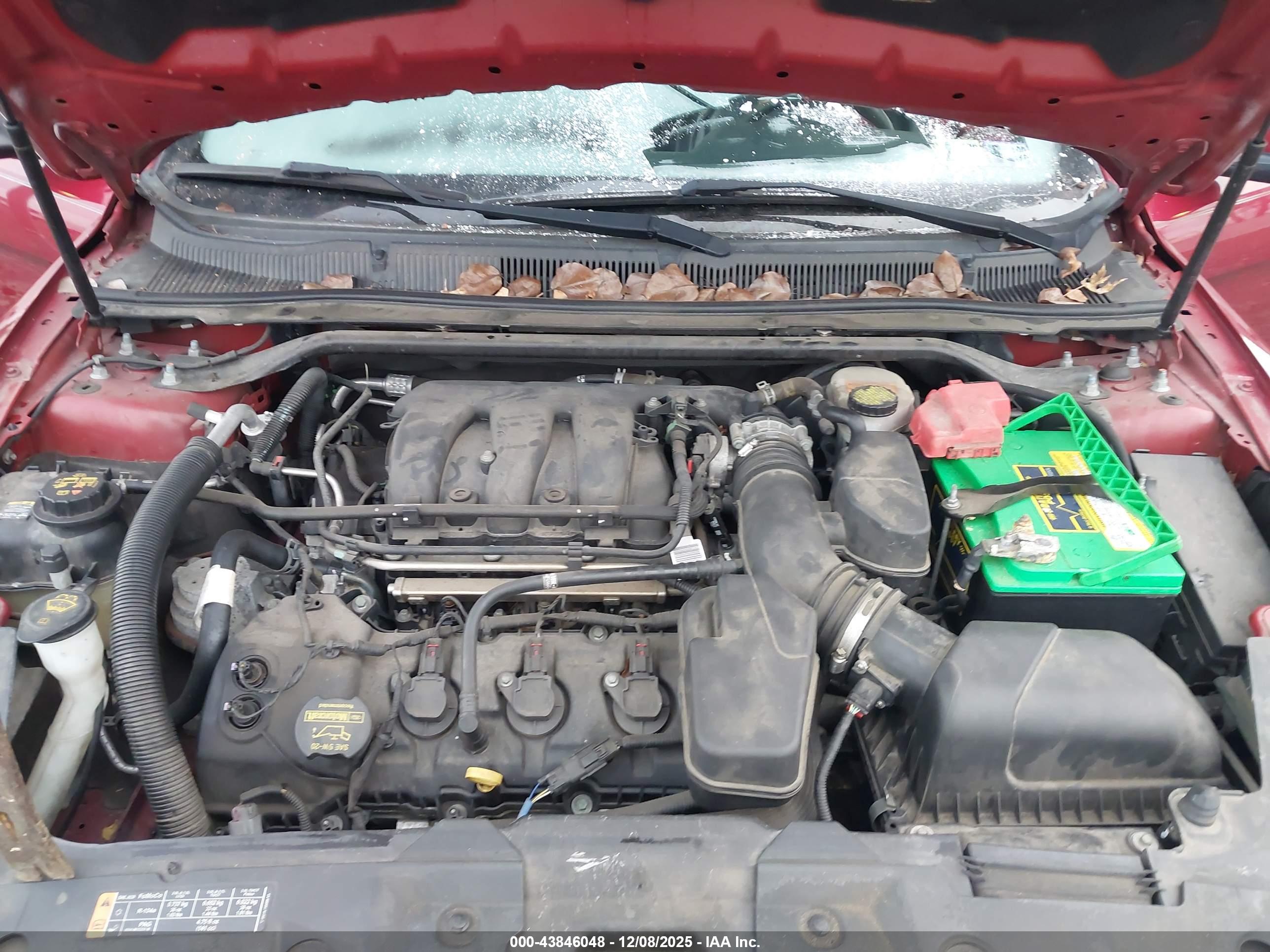 FORD TAURUS image 10