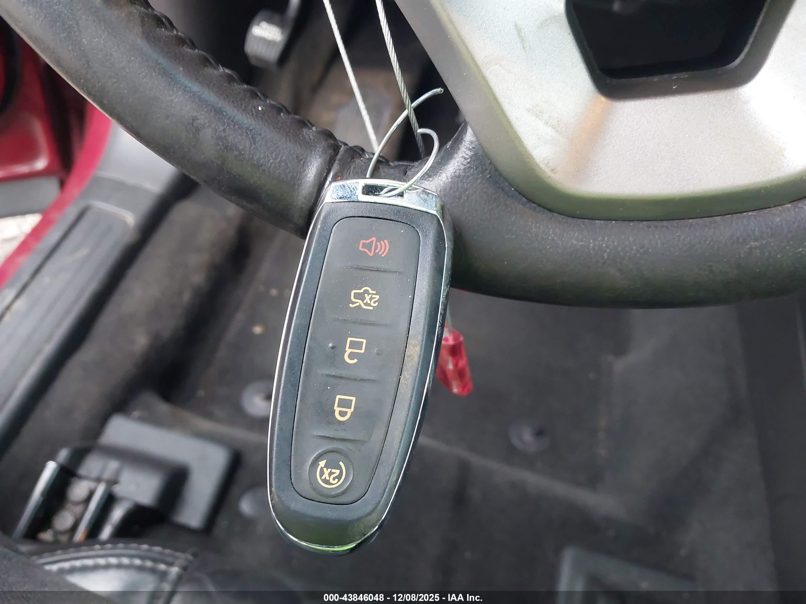 FORD TAURUS image 11