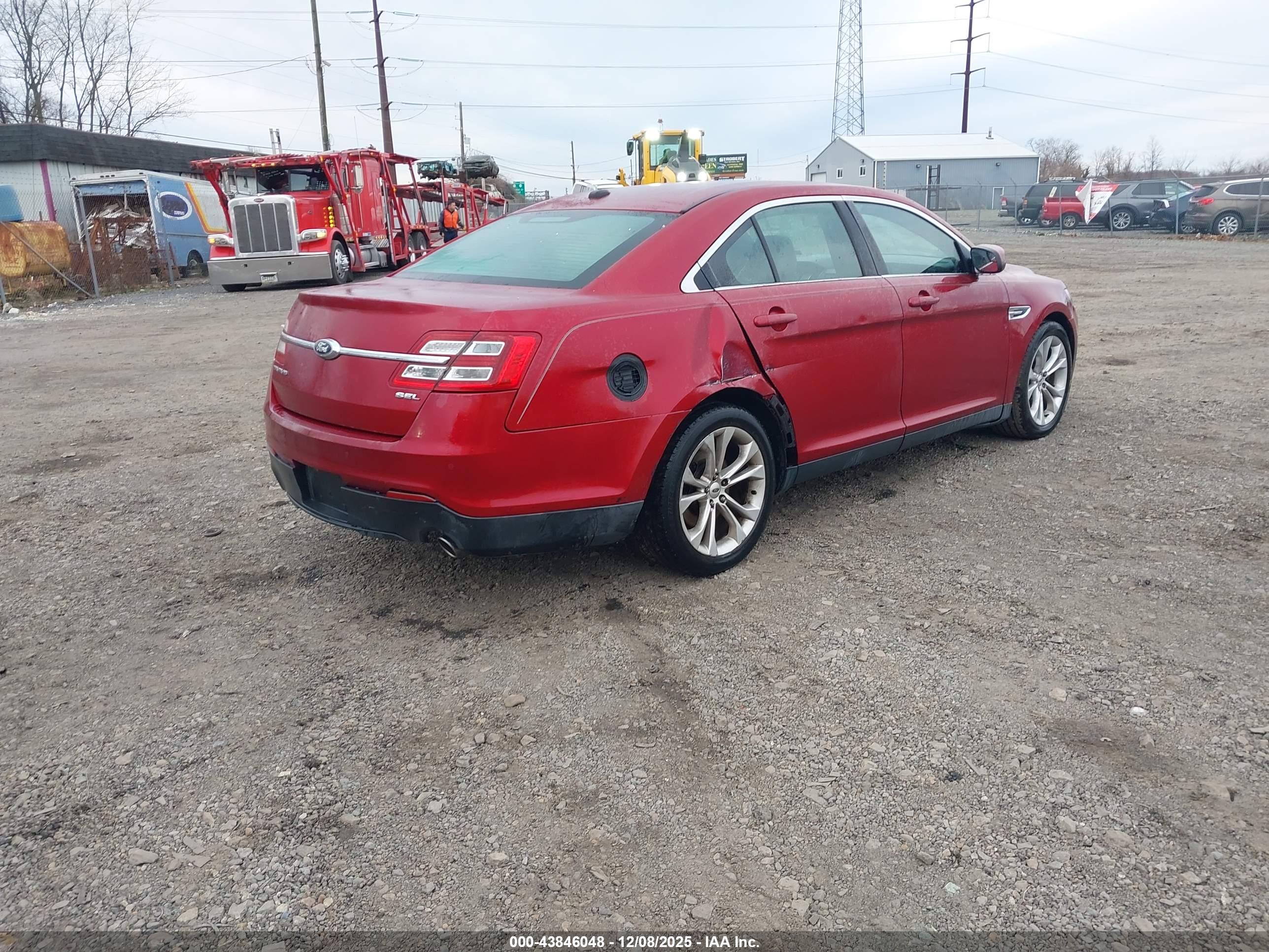 FORD TAURUS image 4
