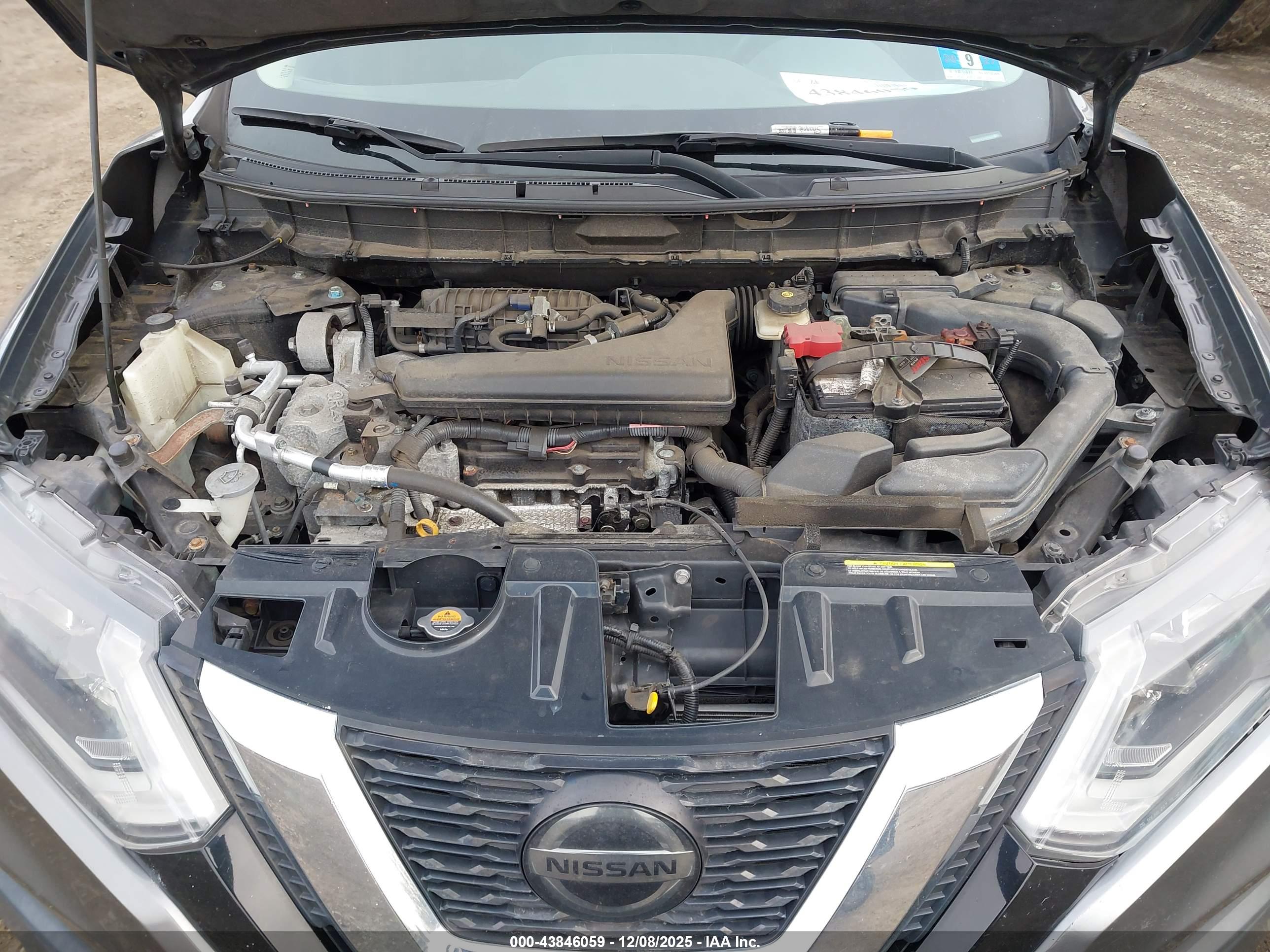 NISSAN ROGUE image 10