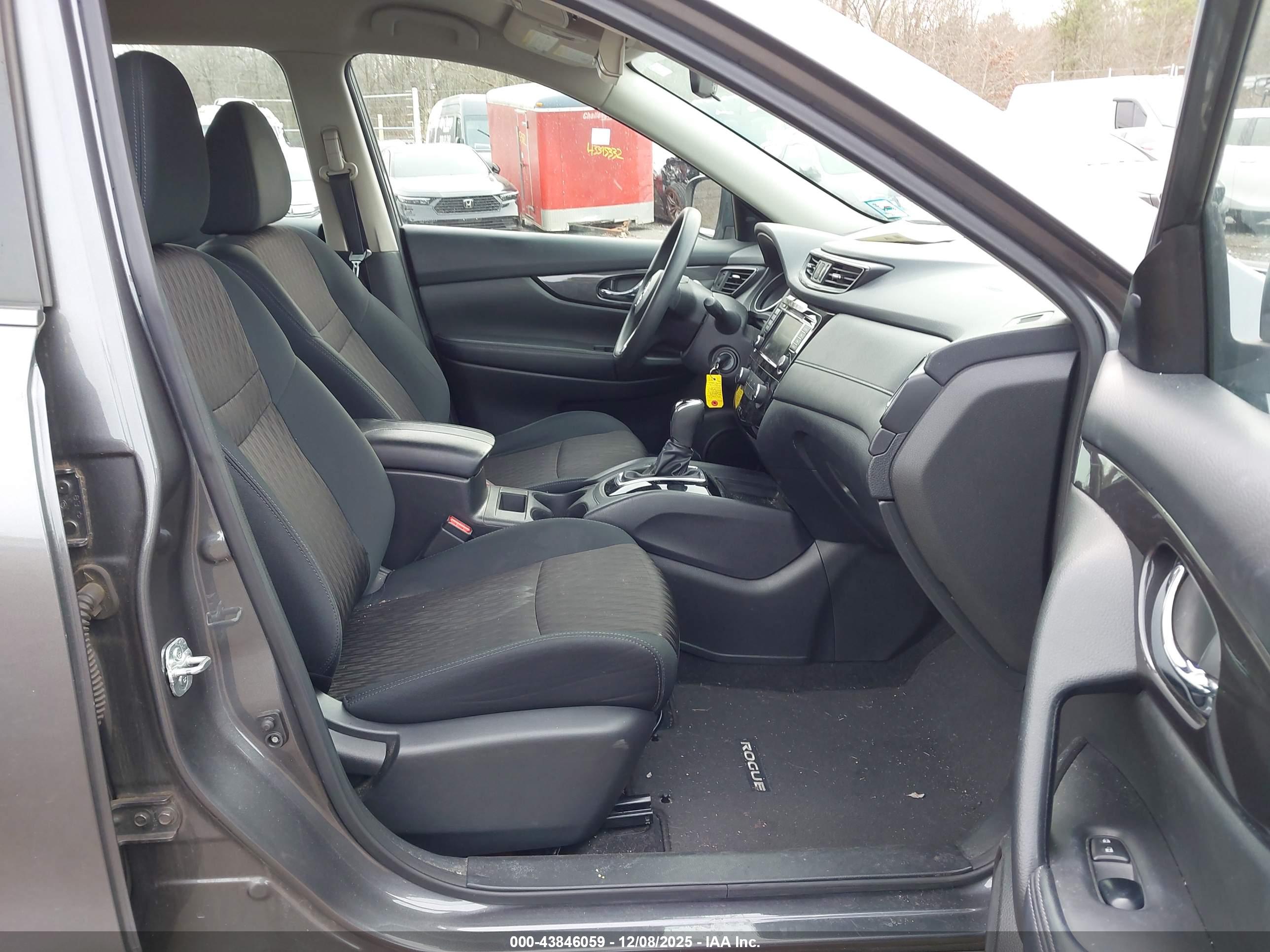NISSAN ROGUE image 5