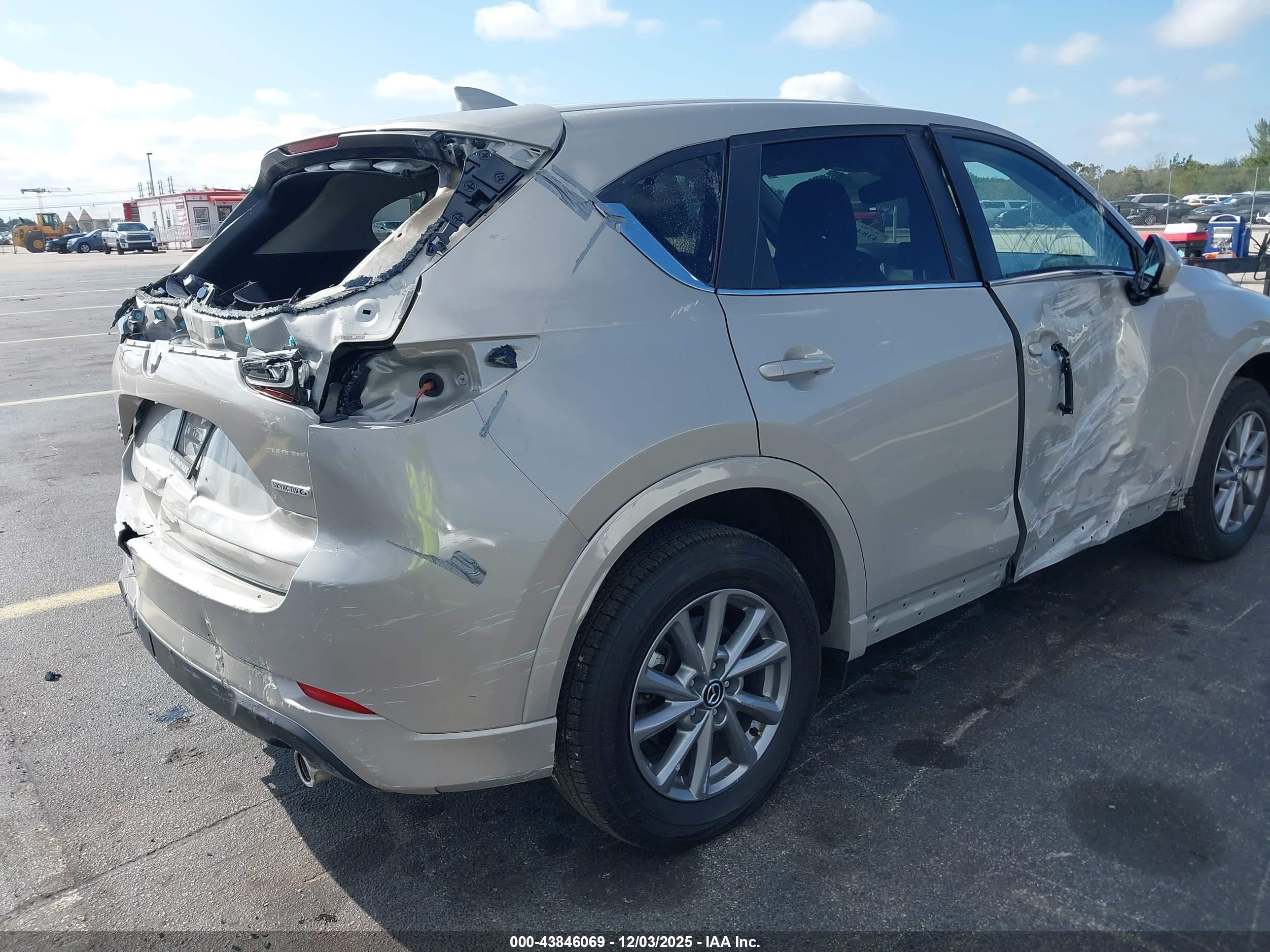 MAZDA CX-5 image 6