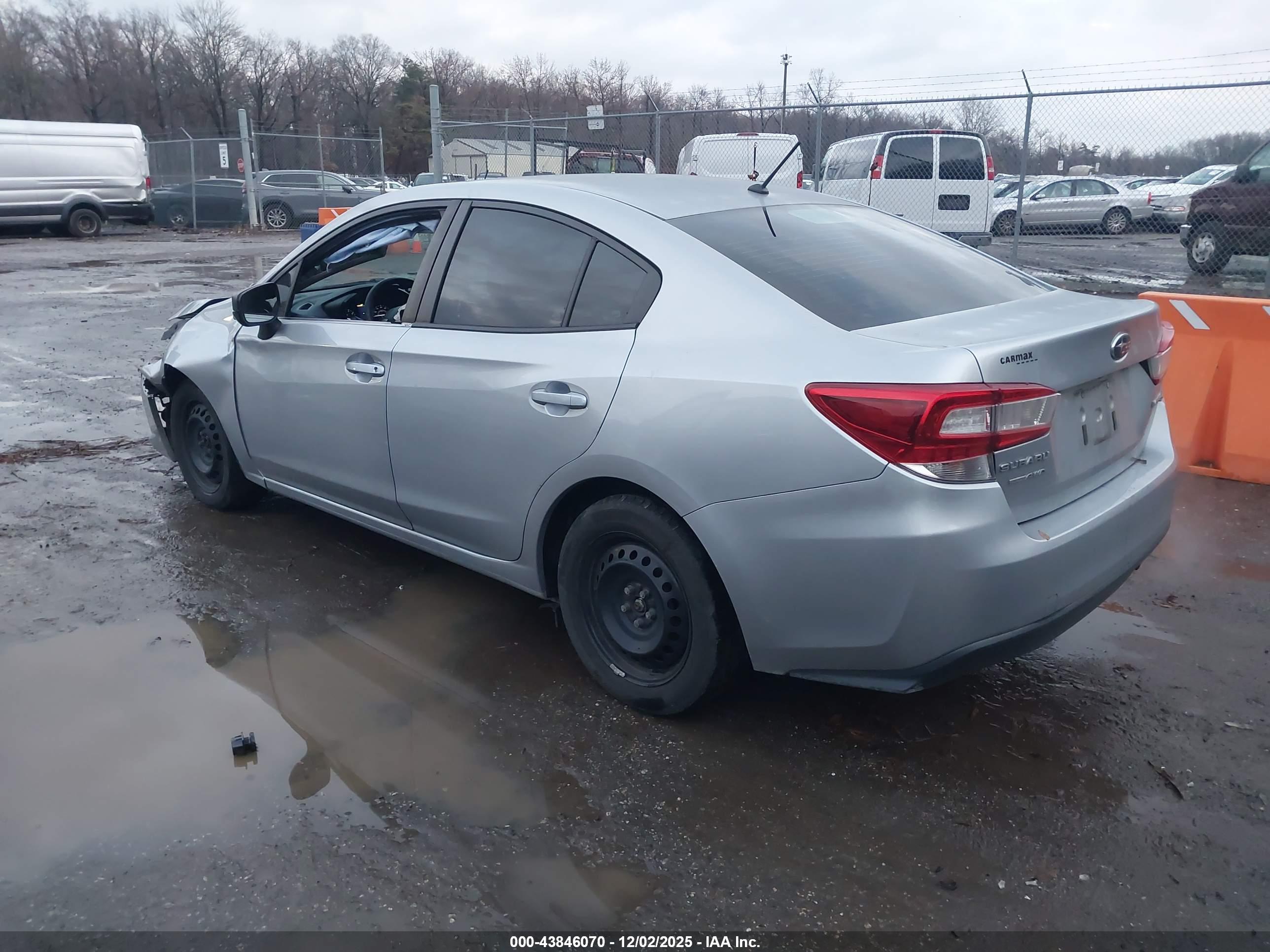 SUBARU IMPREZA image 3
