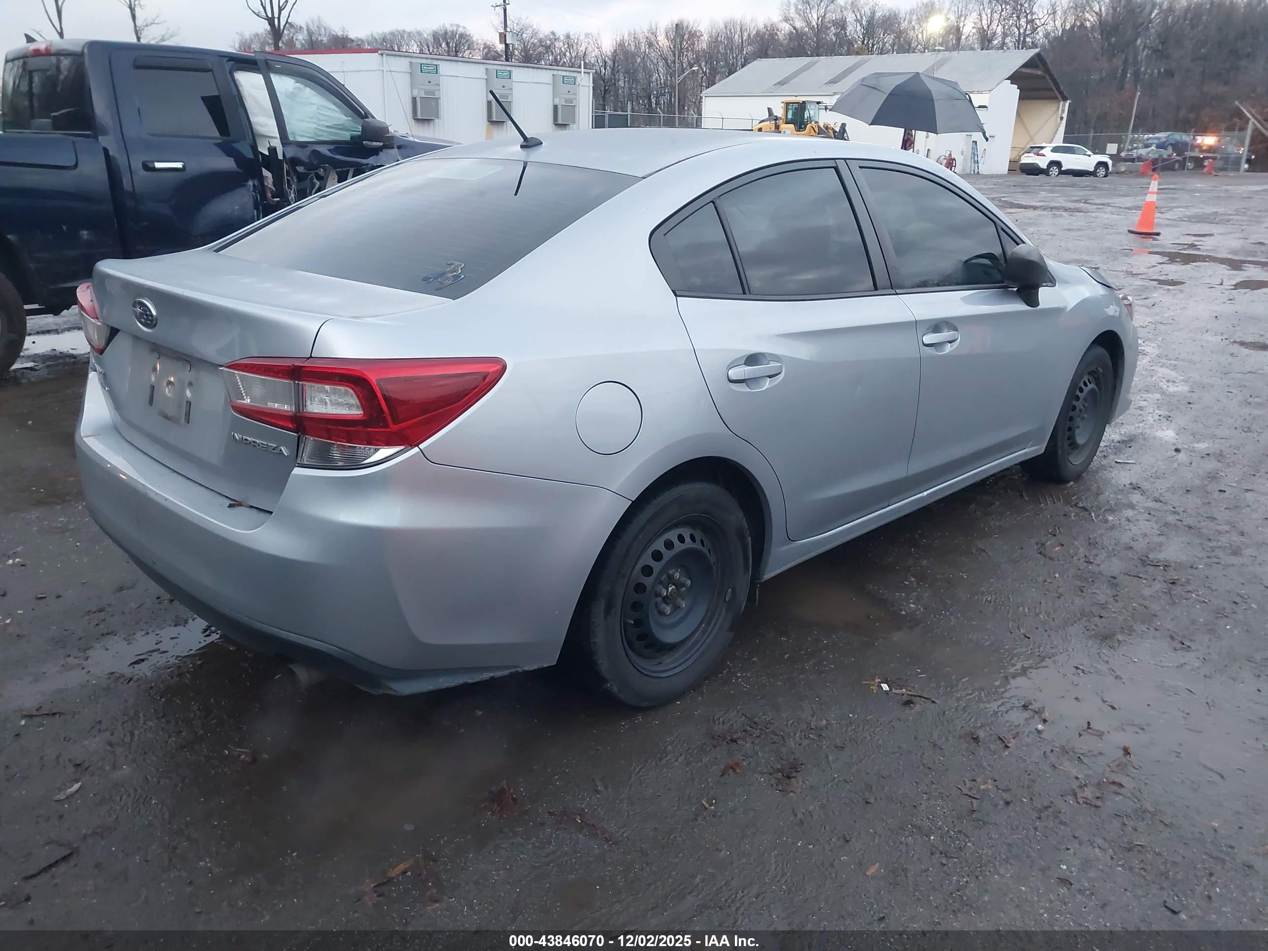 SUBARU IMPREZA image 4