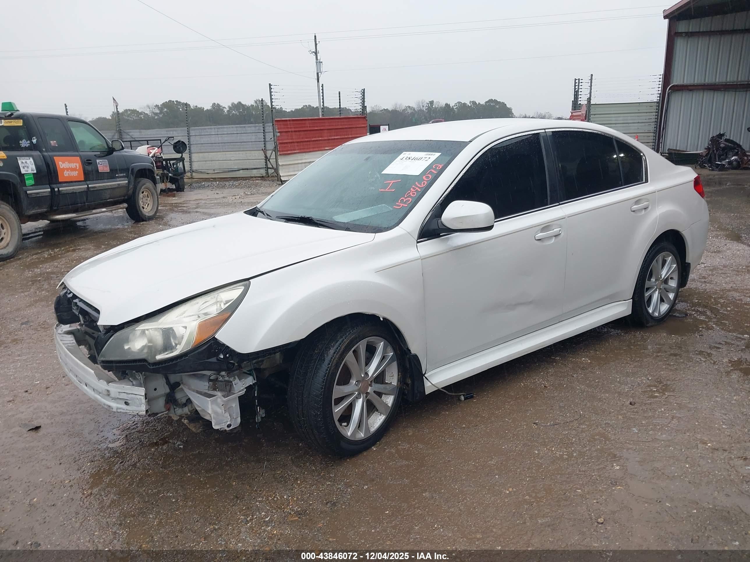 SUBARU LEGACY image 2