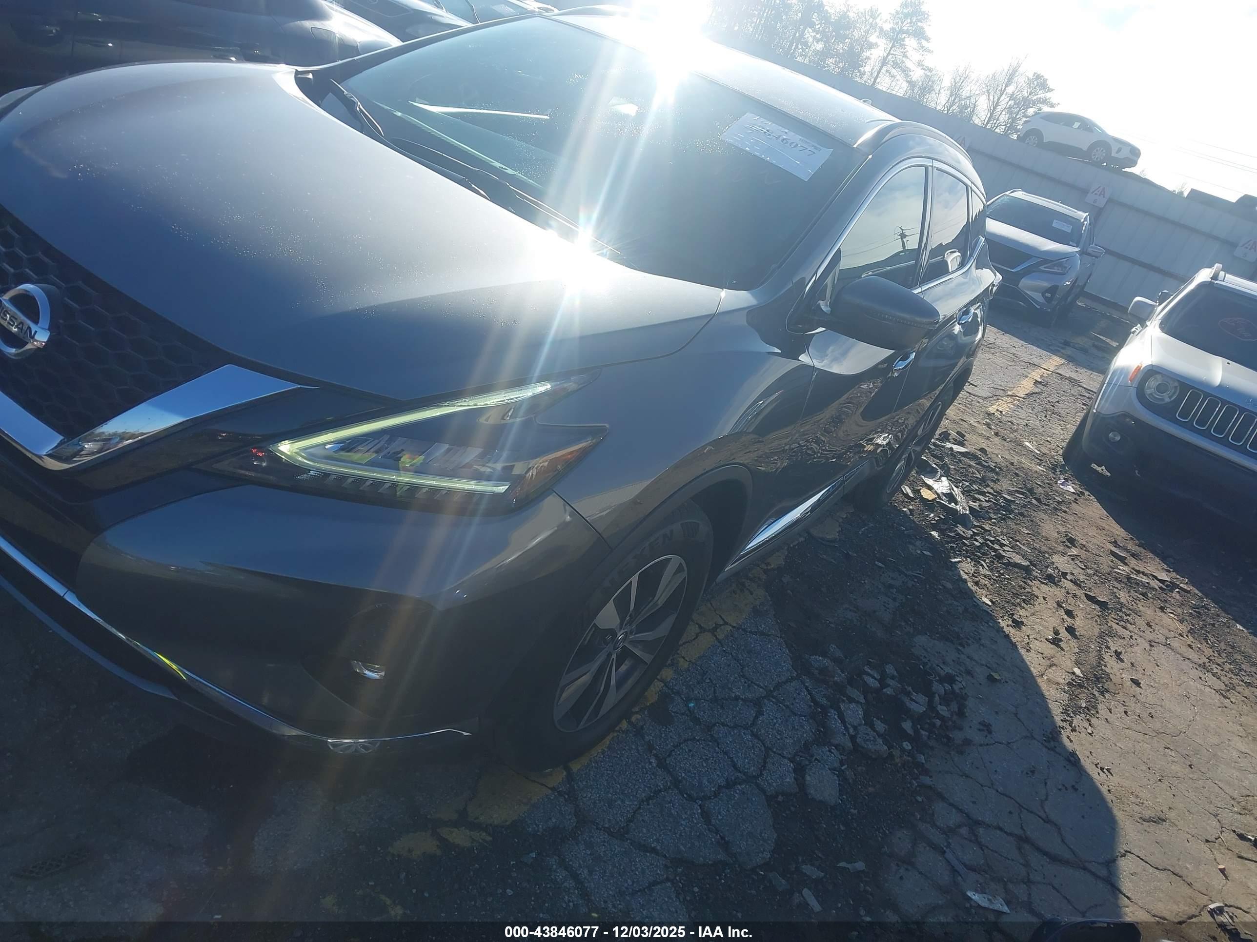 NISSAN MURANO image 2