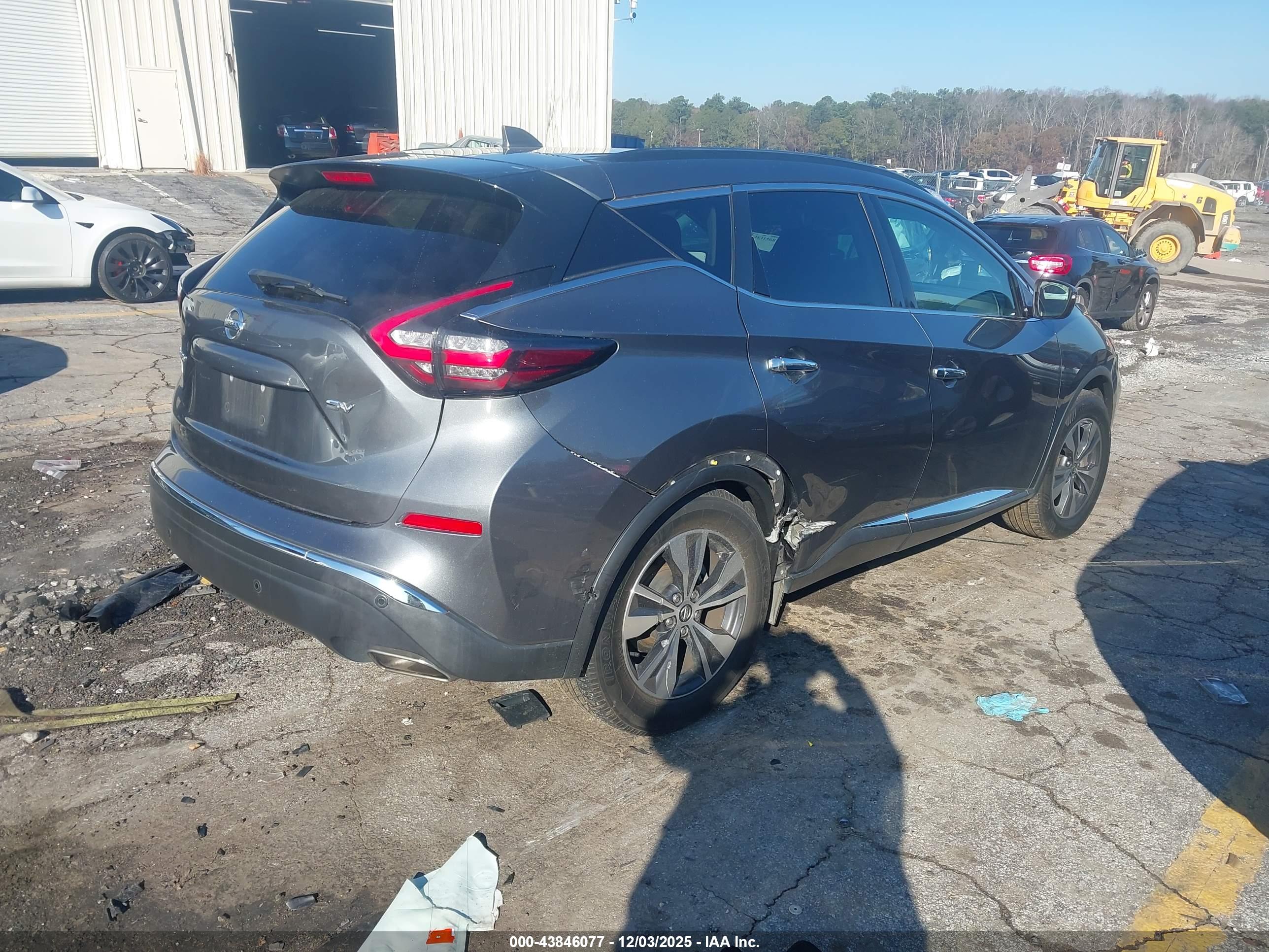 NISSAN MURANO image 4