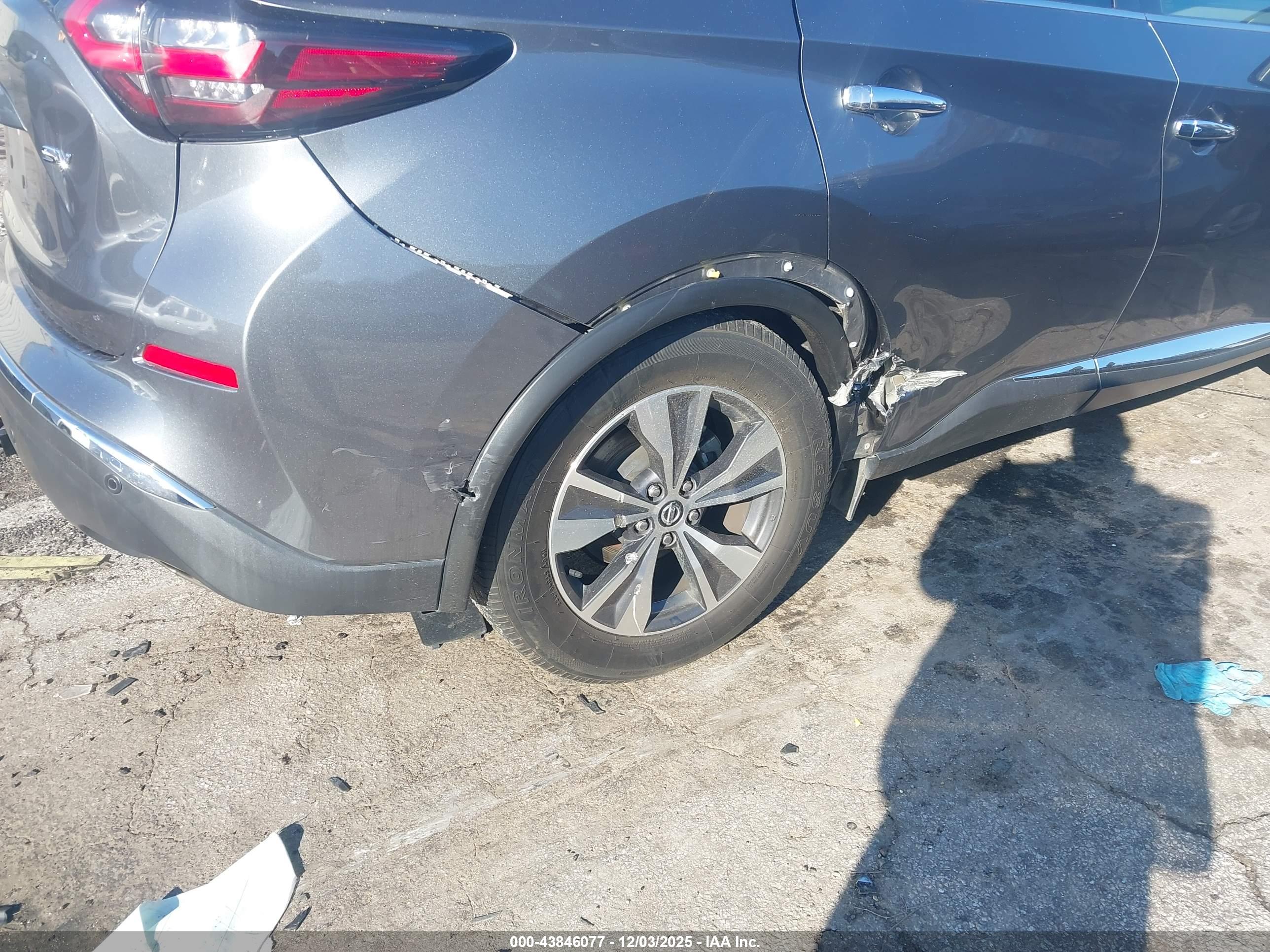 NISSAN MURANO image 6