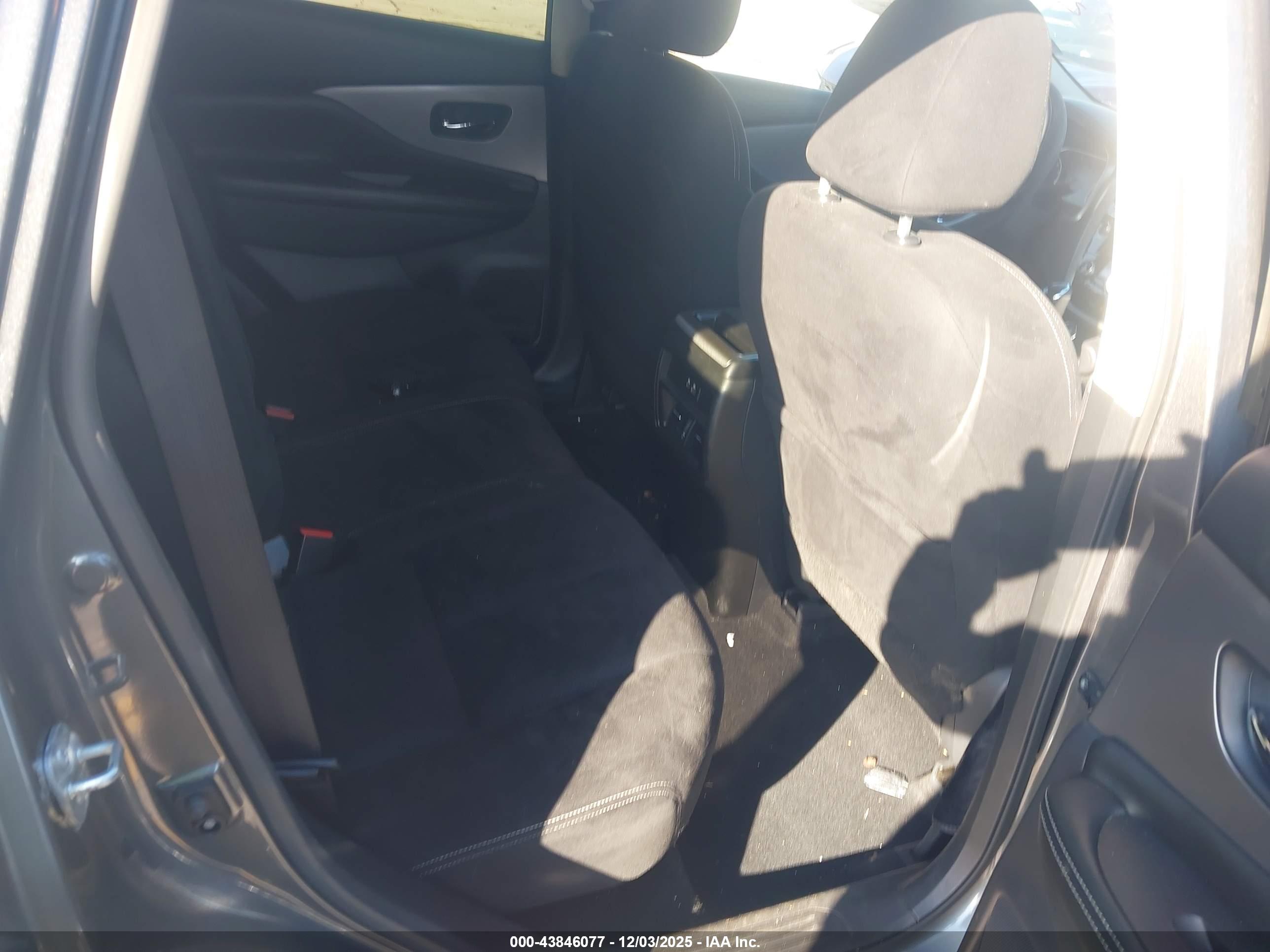 NISSAN MURANO image 8