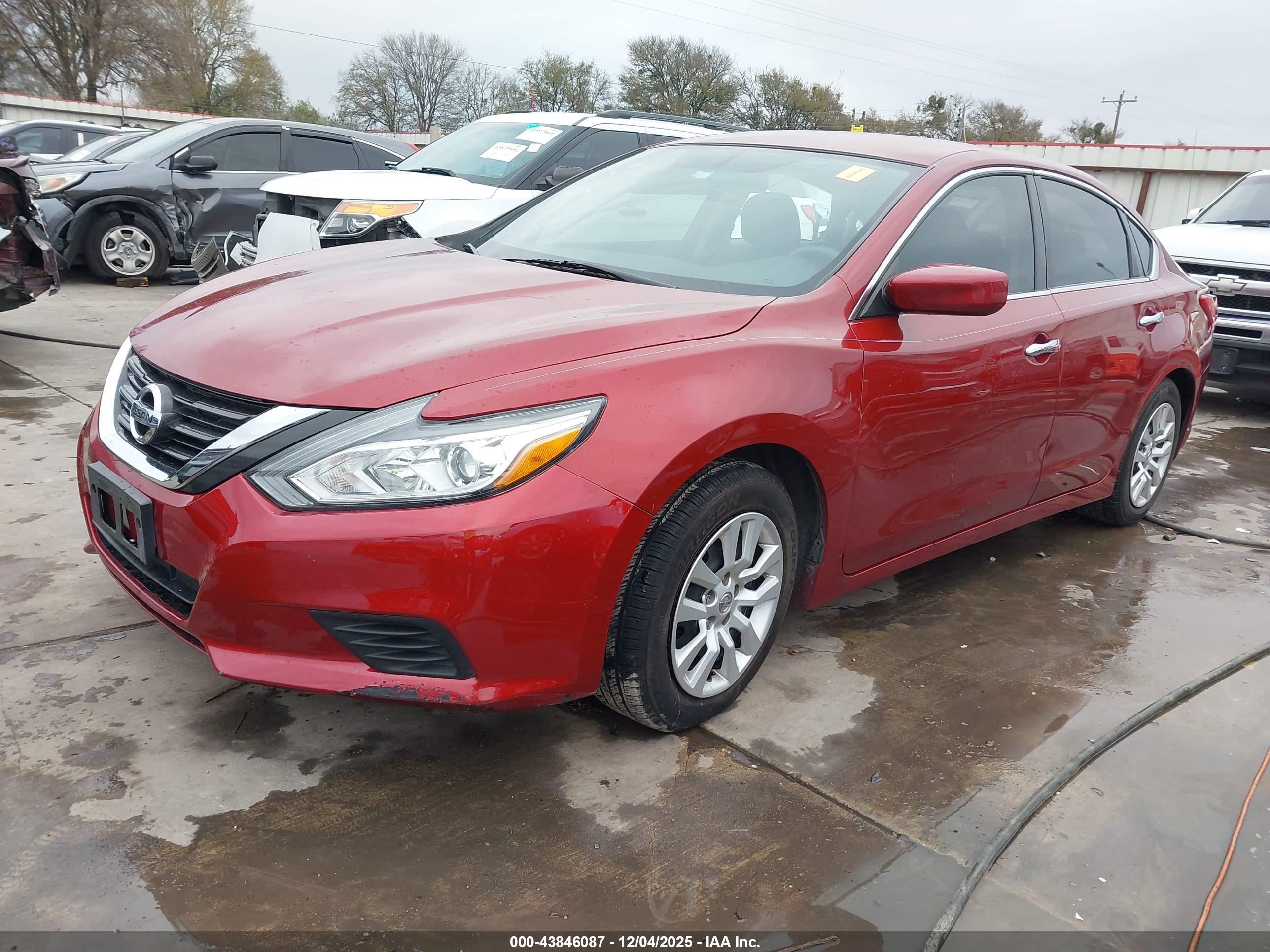 NISSAN ALTIMA image 2