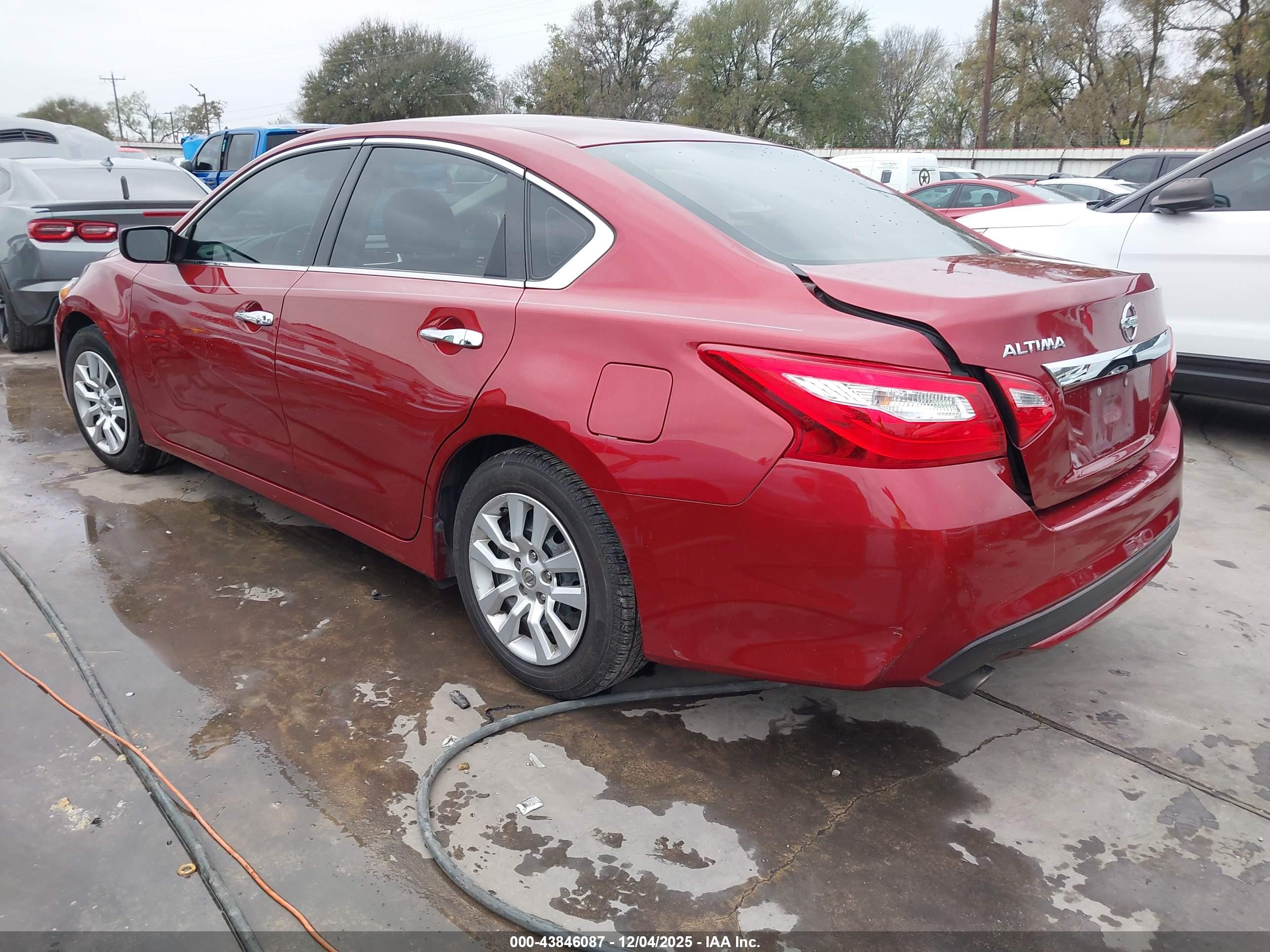 NISSAN ALTIMA image 3
