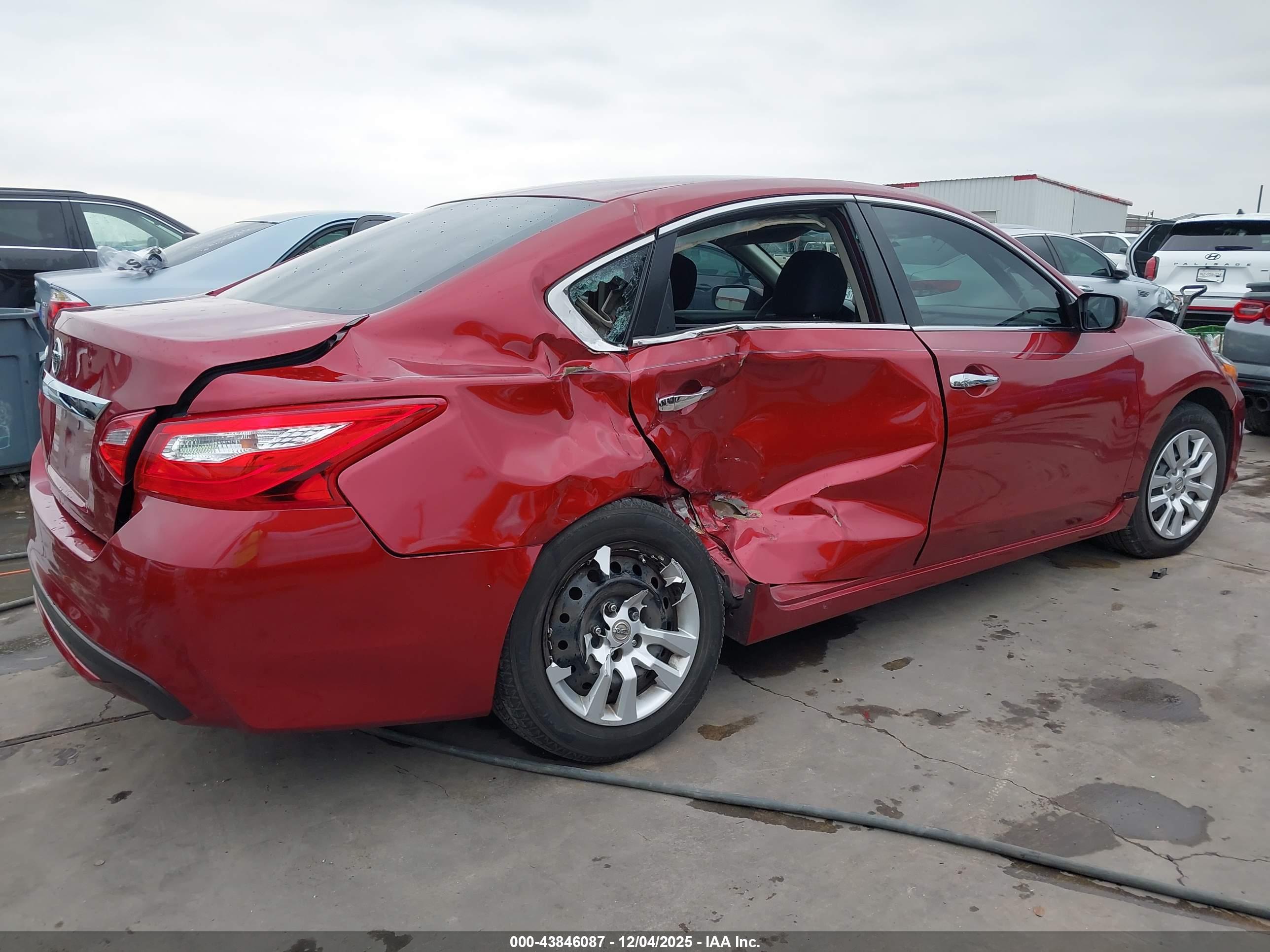 NISSAN ALTIMA image 6