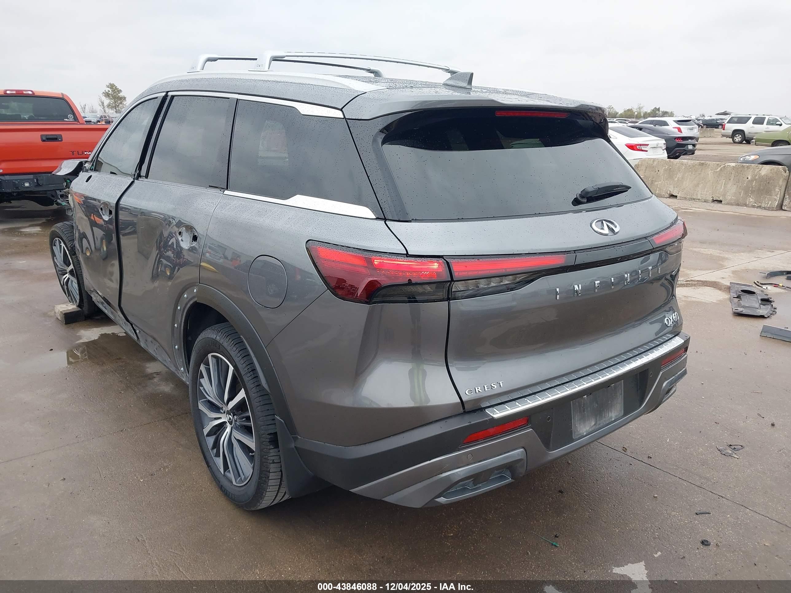 INFINITI QX60 image 3