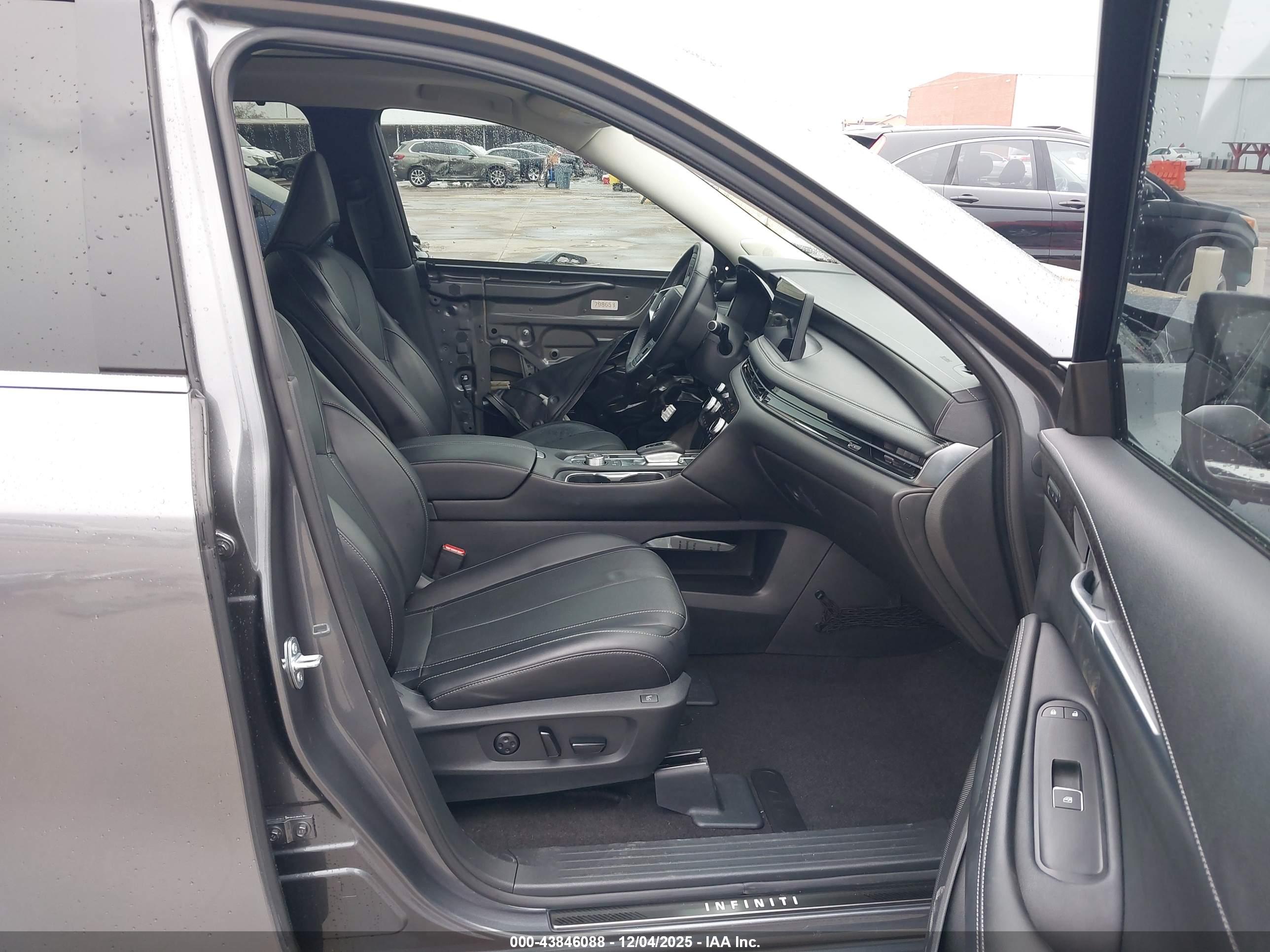 INFINITI QX60 image 5