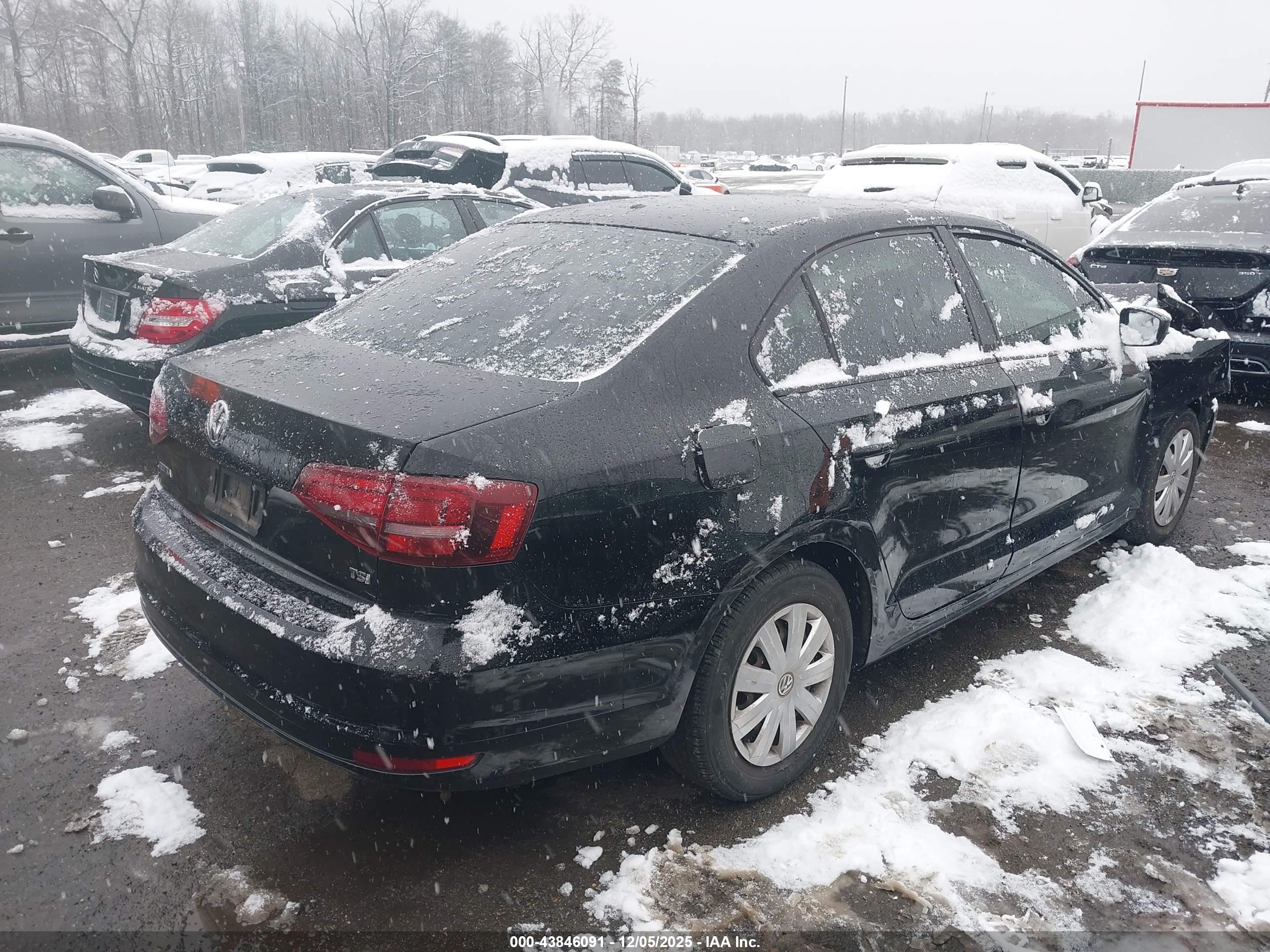 VOLKSWAGEN JETTA image 4