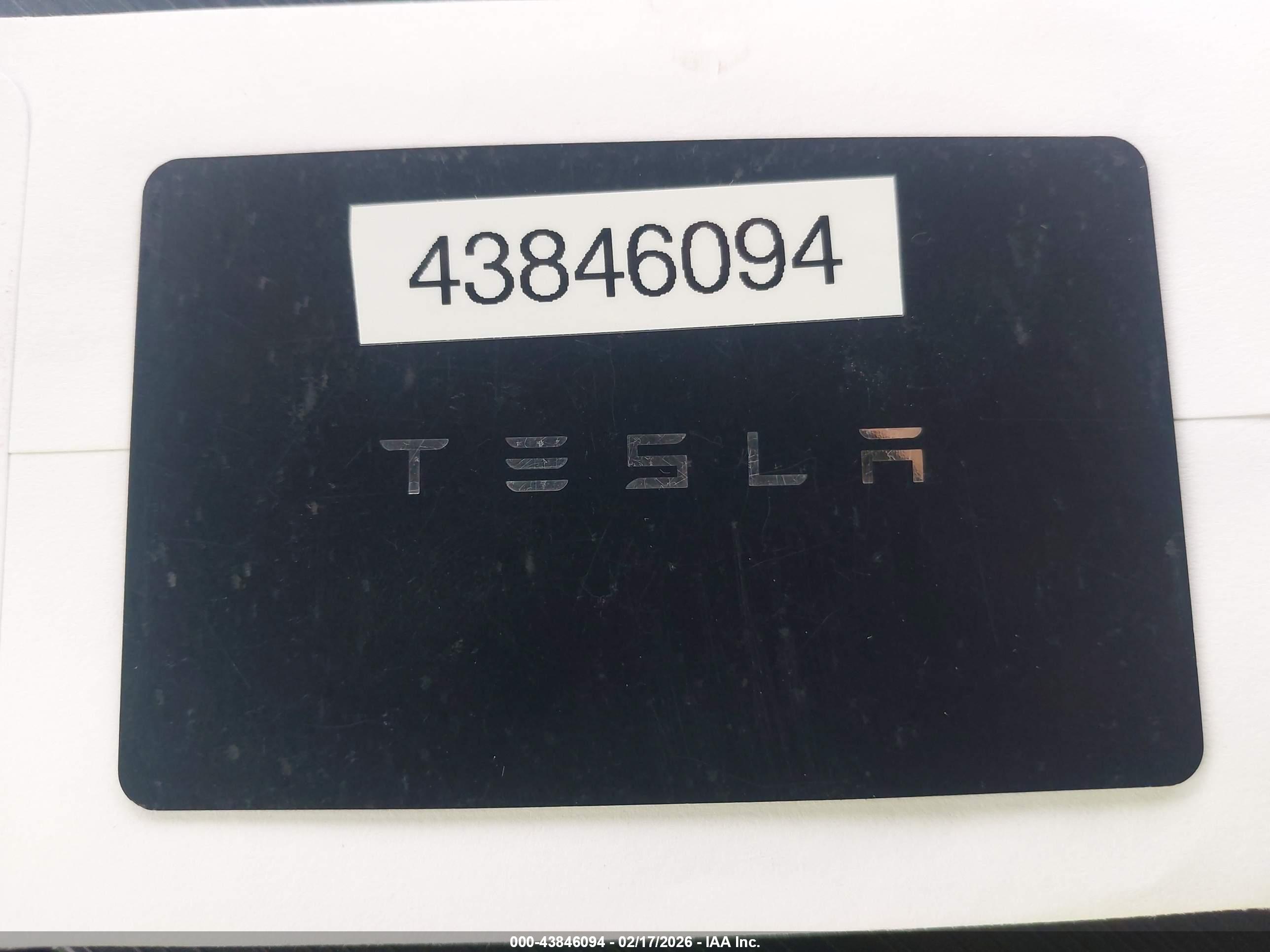 TESLA MODEL image 11