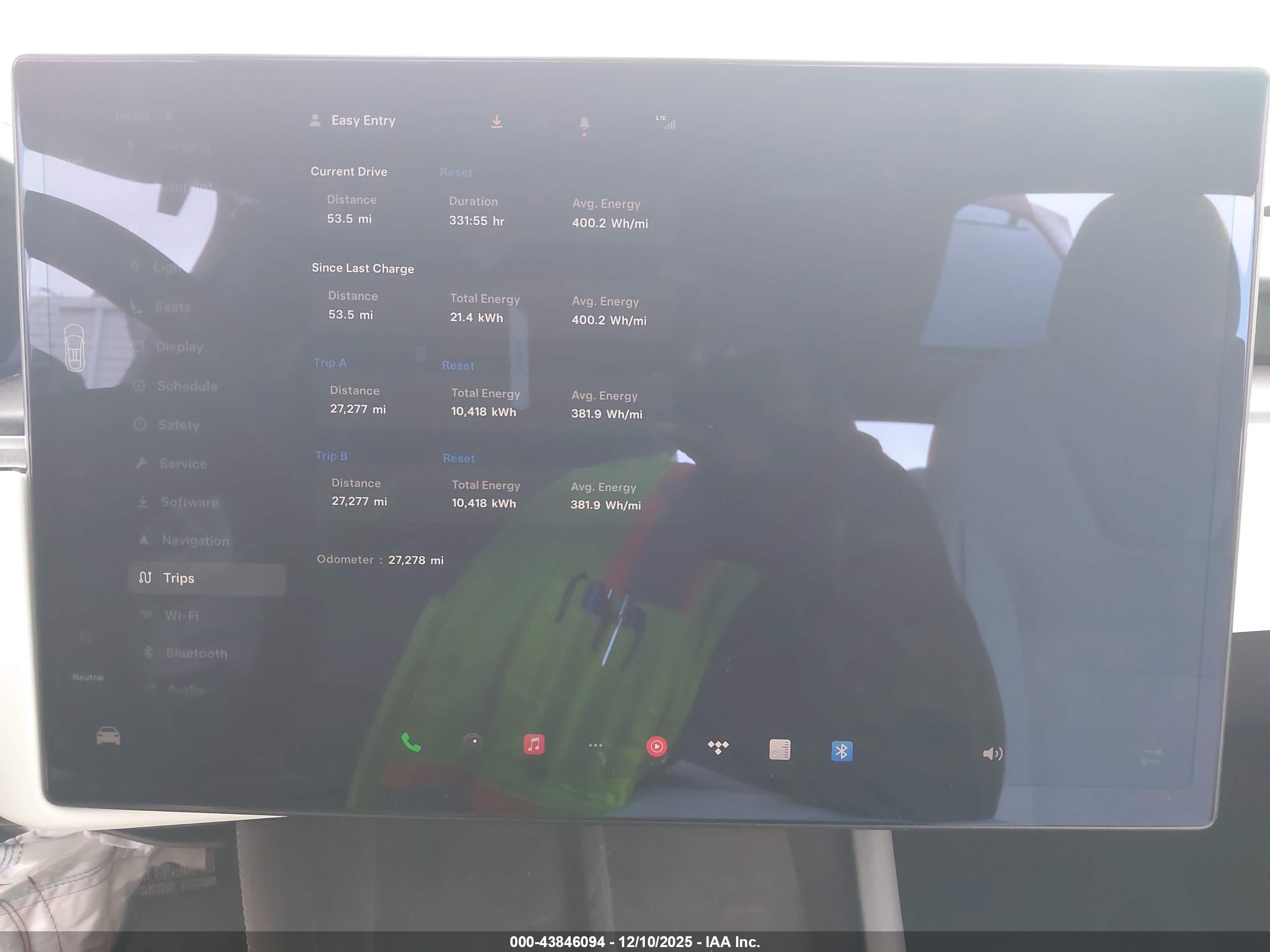 TESLA MODEL image 7