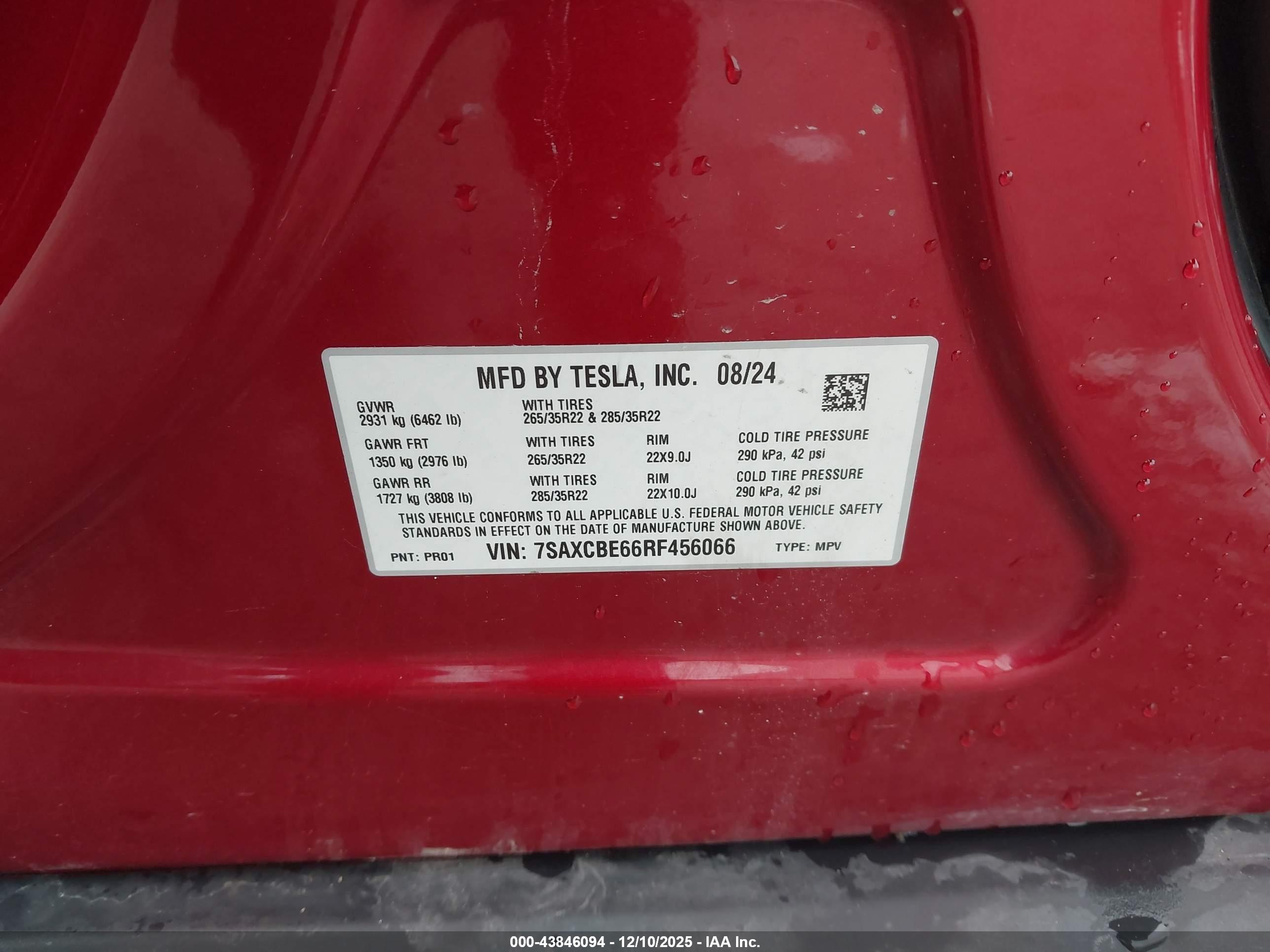 TESLA MODEL image 9
