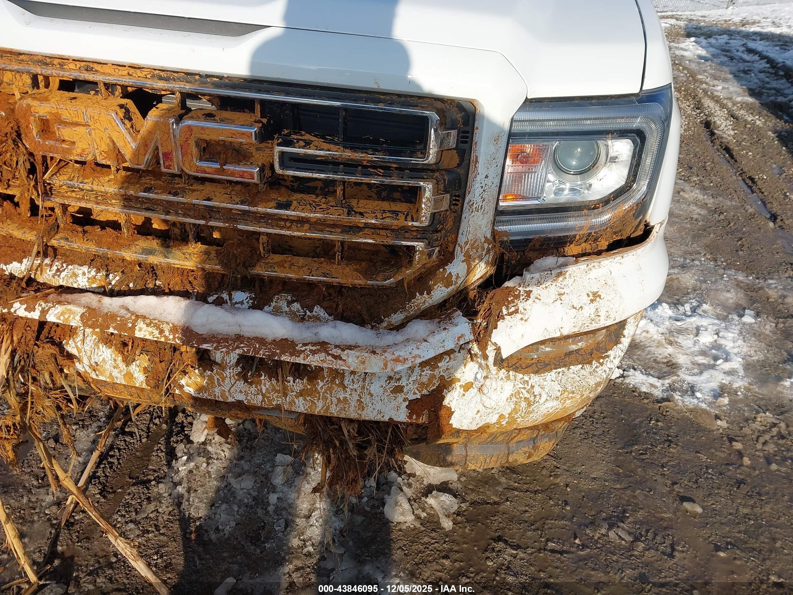 GMC SIERRA image 6