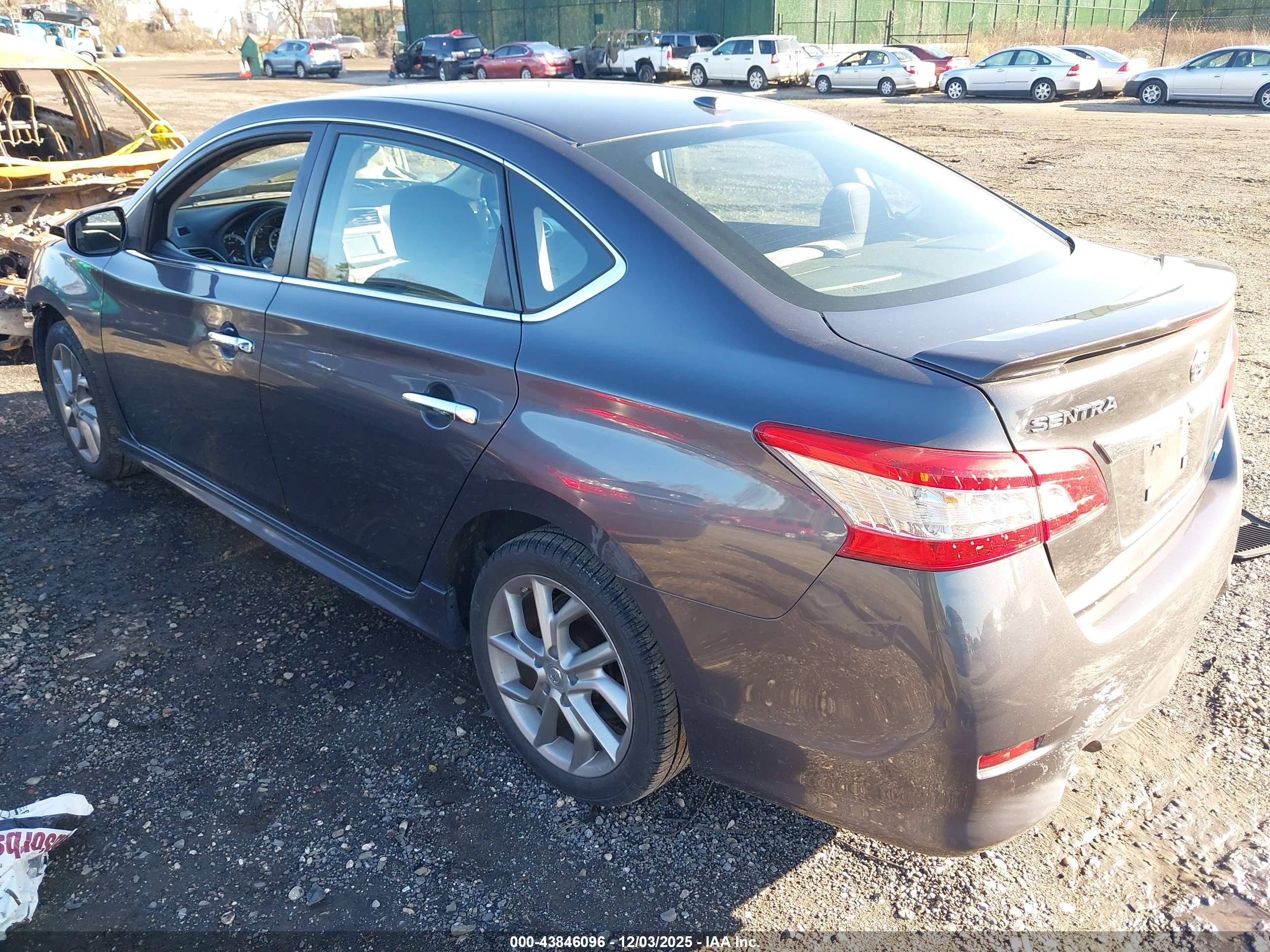 NISSAN SENTRA image 3