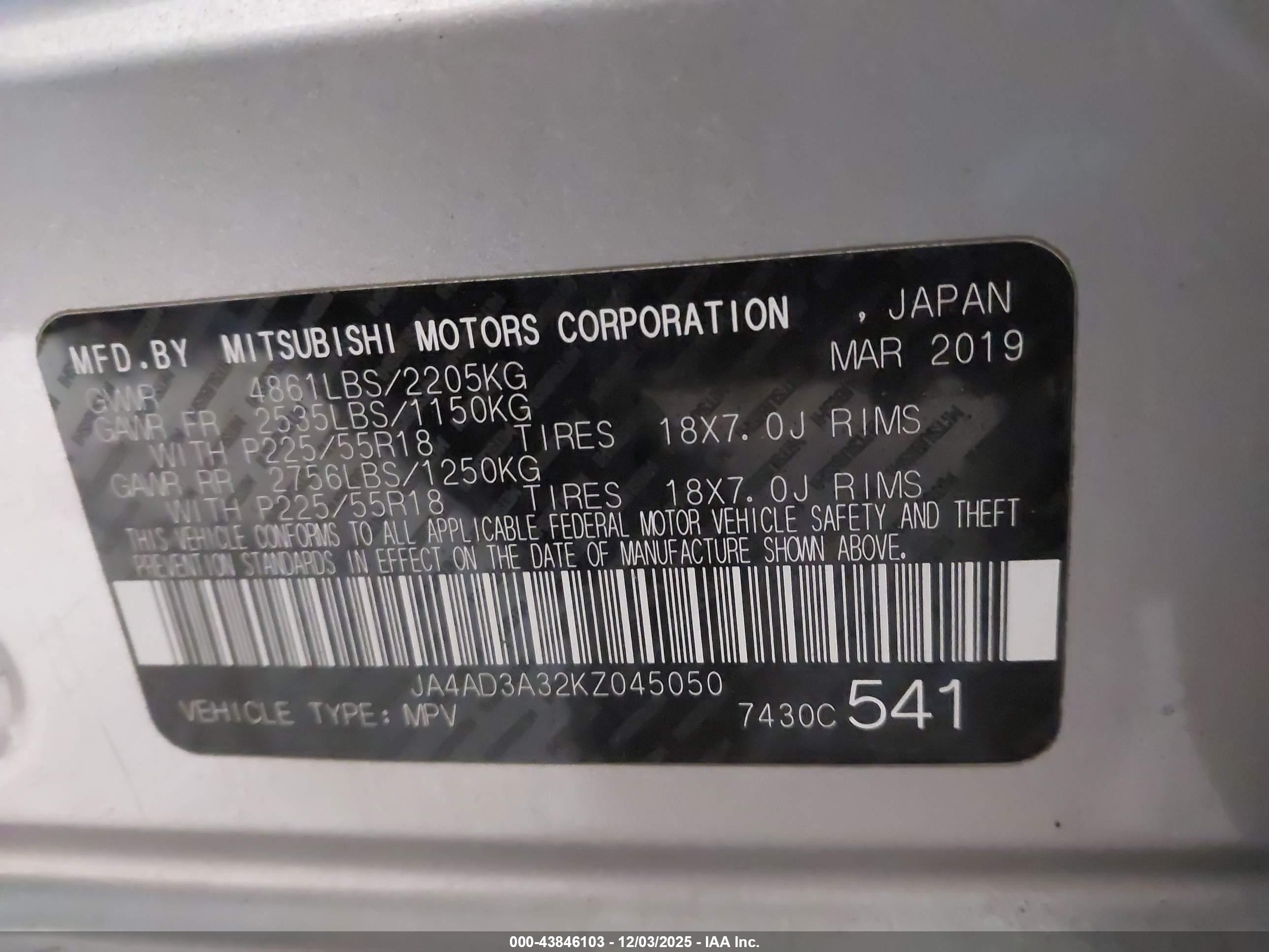 MITSUBISHI OUTLANDER image 9
