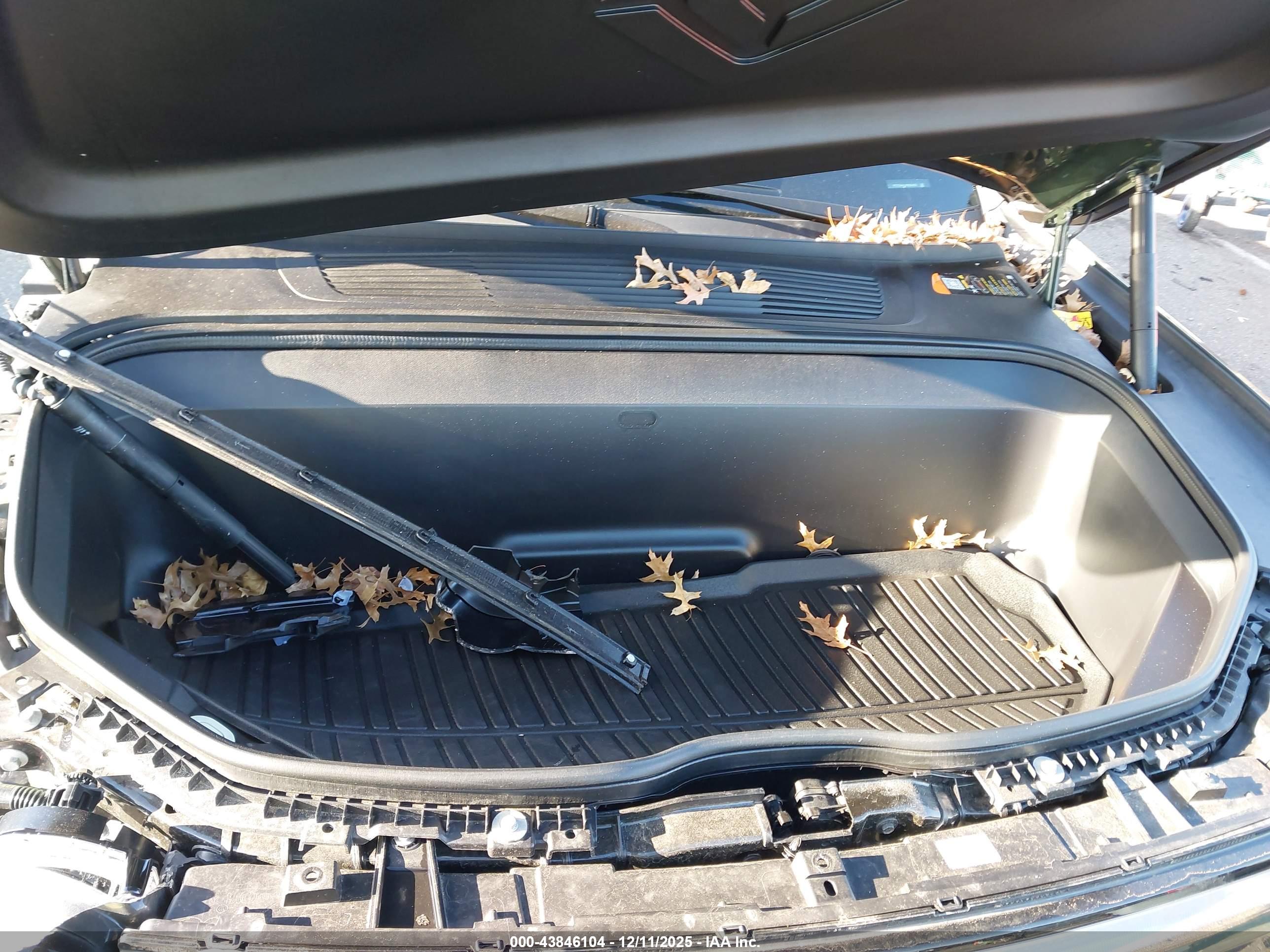 RIVIAN R1T image 10
