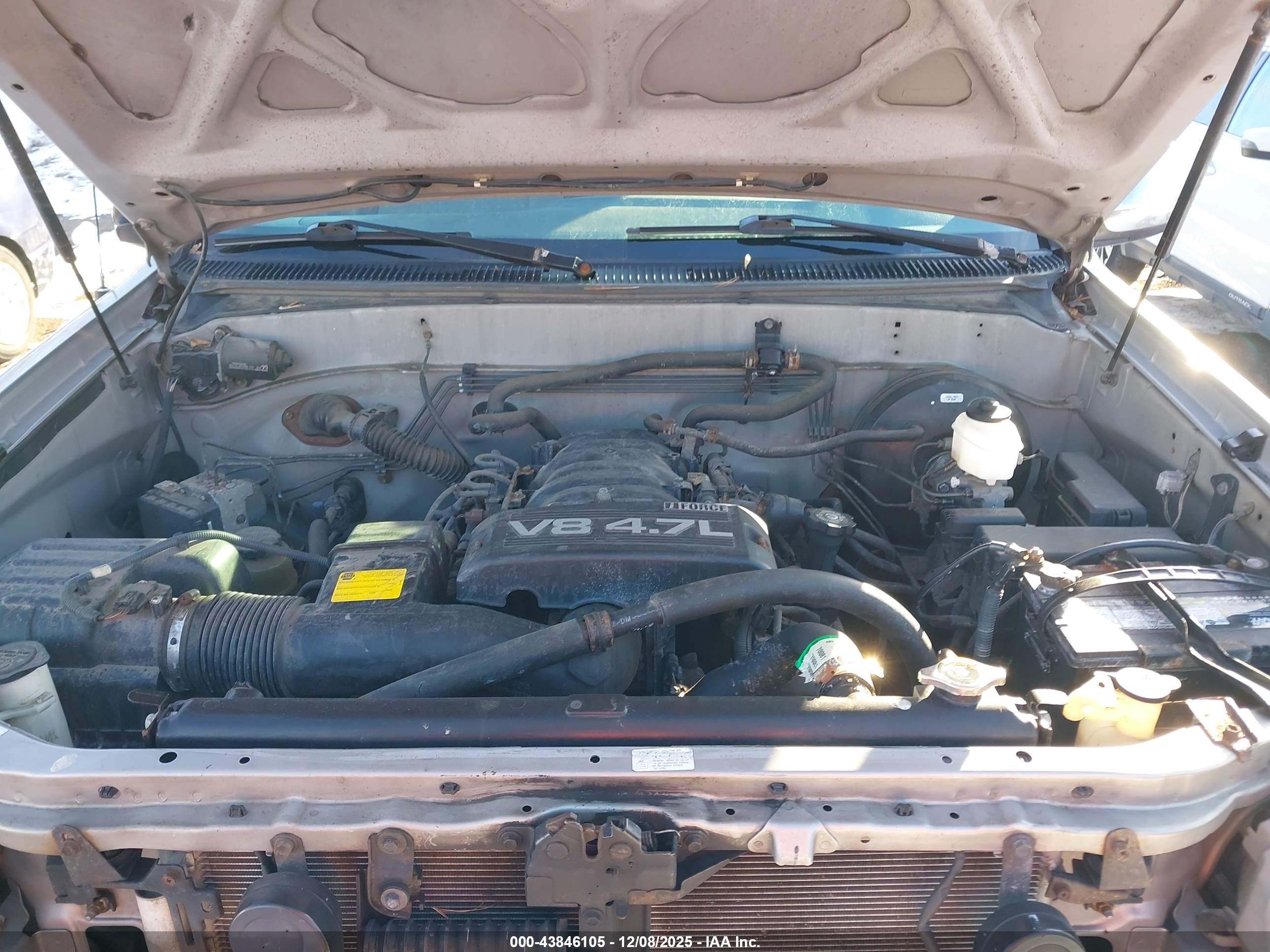 TOYOTA TUNDRA image 10