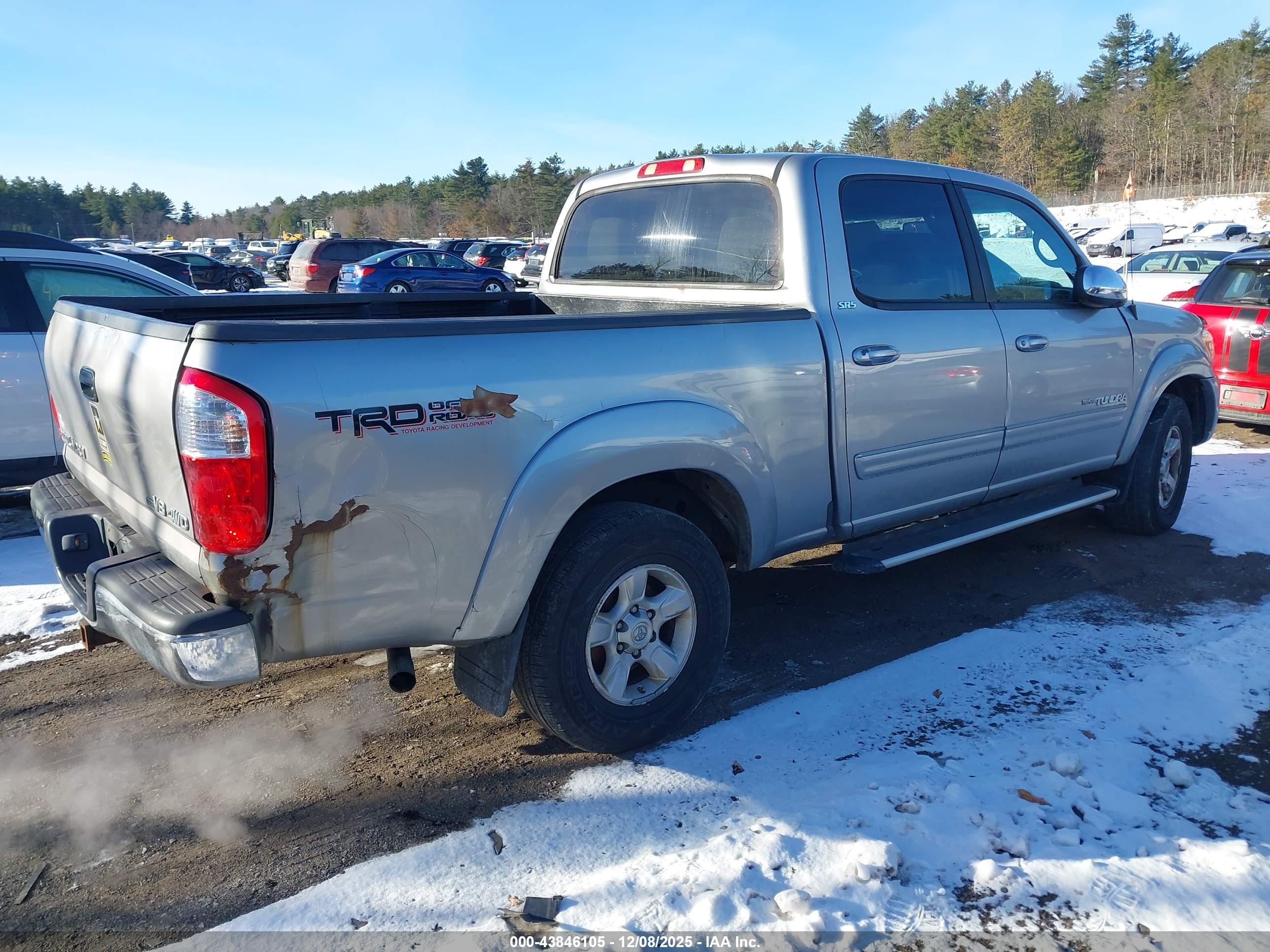 TOYOTA TUNDRA image 4