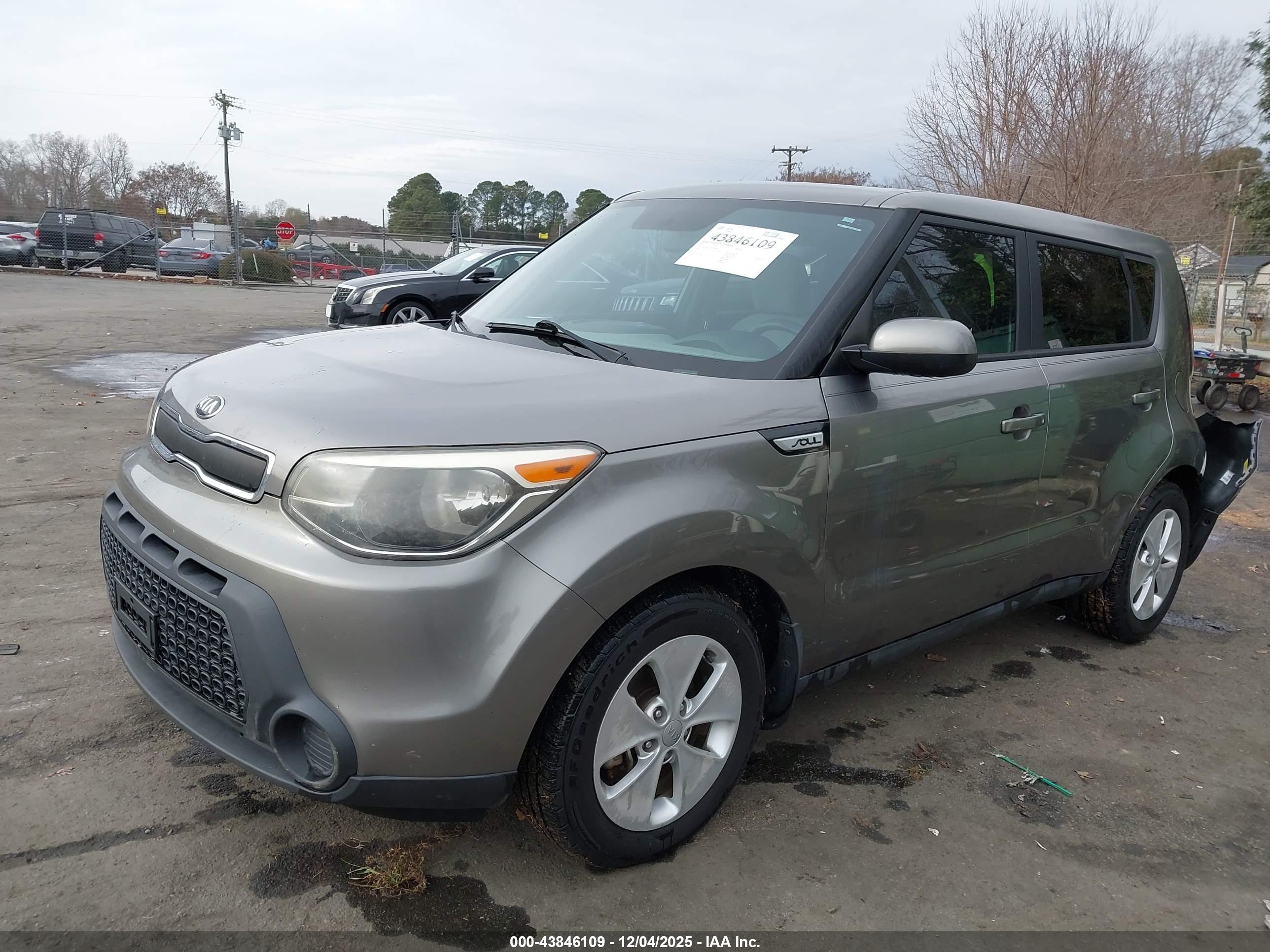 KIA SOUL image 2