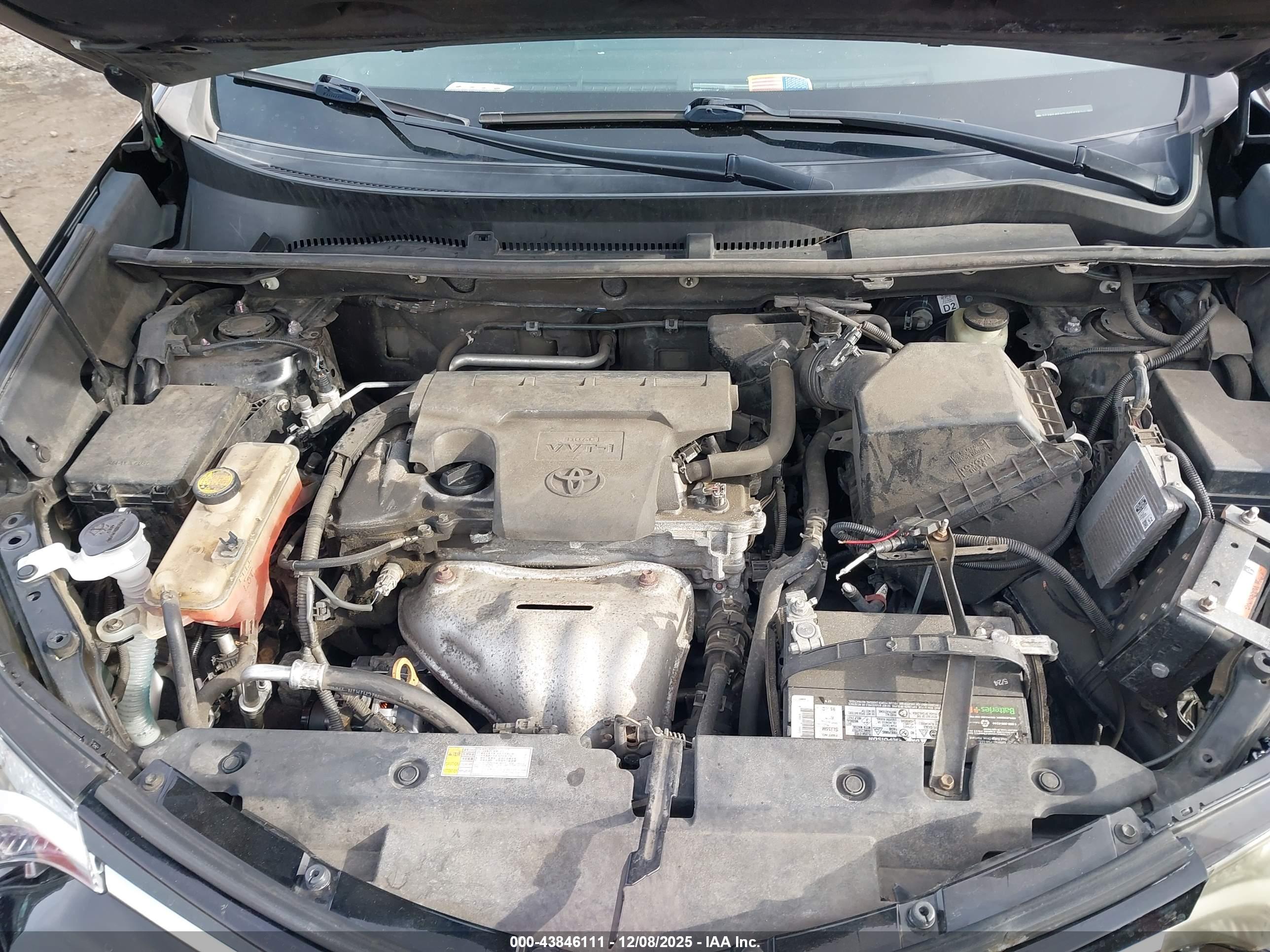 TOYOTA RAV4 image 10