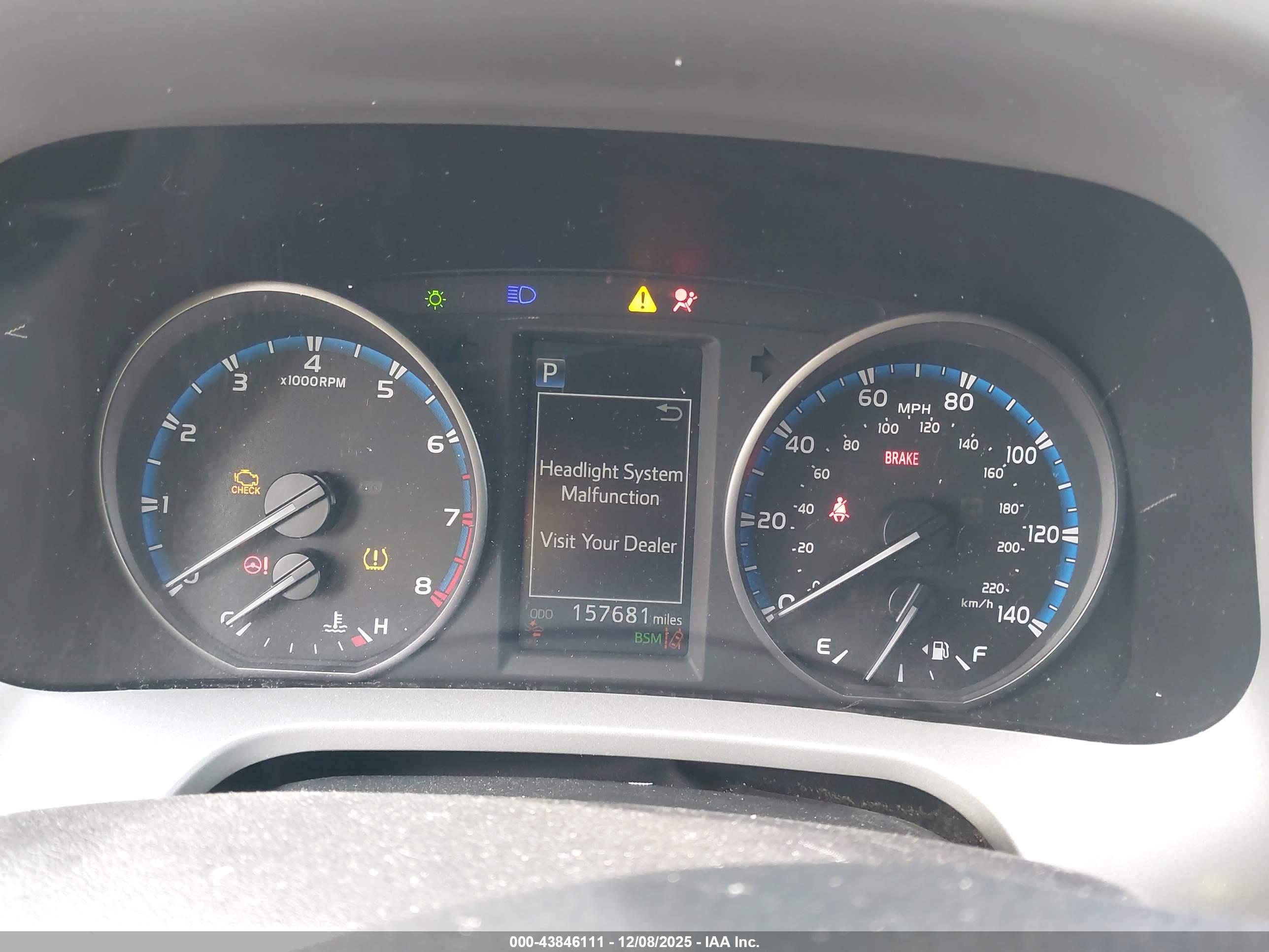 TOYOTA RAV4 image 7