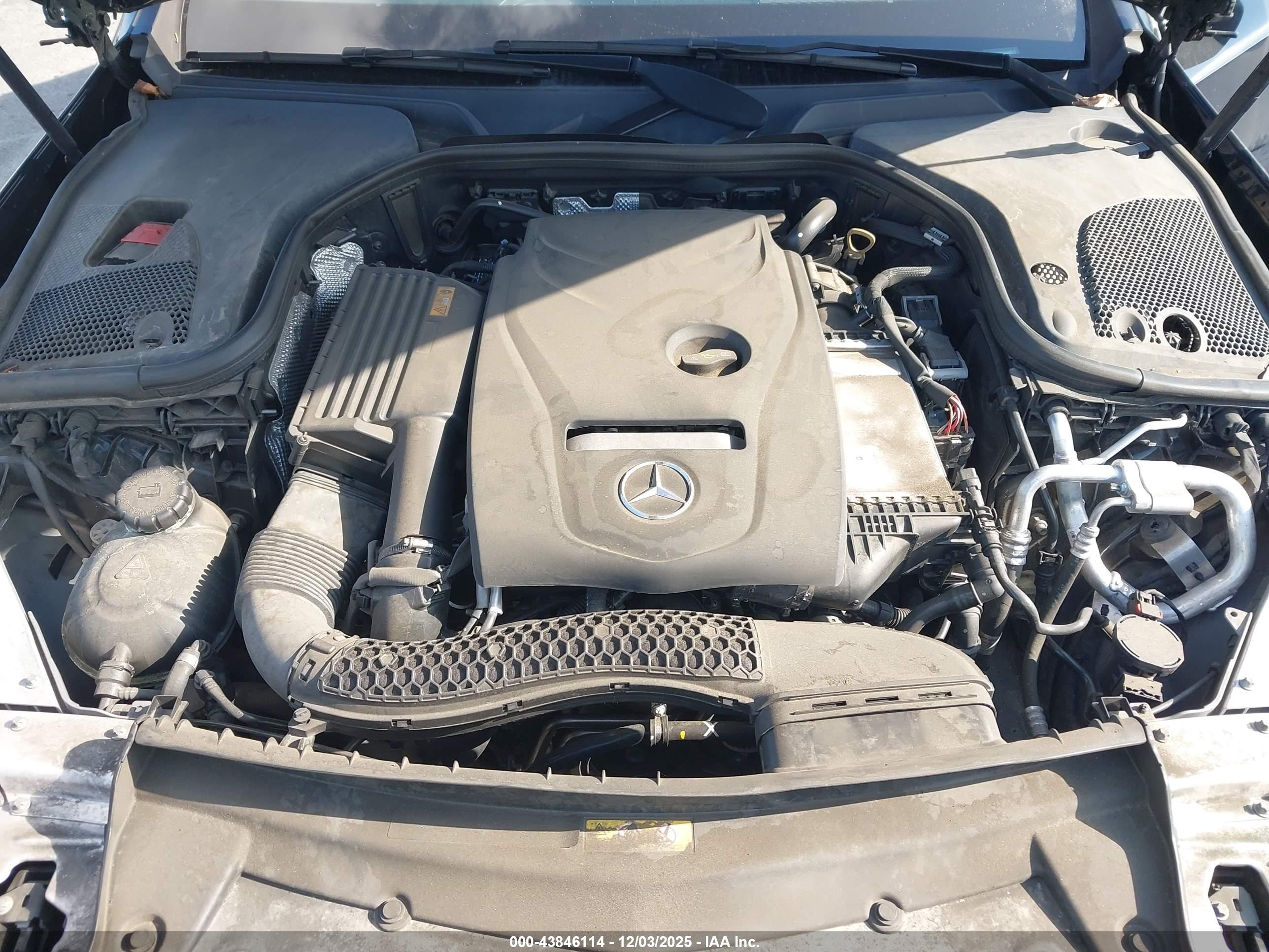 MERCEDES-BENZ E image 10