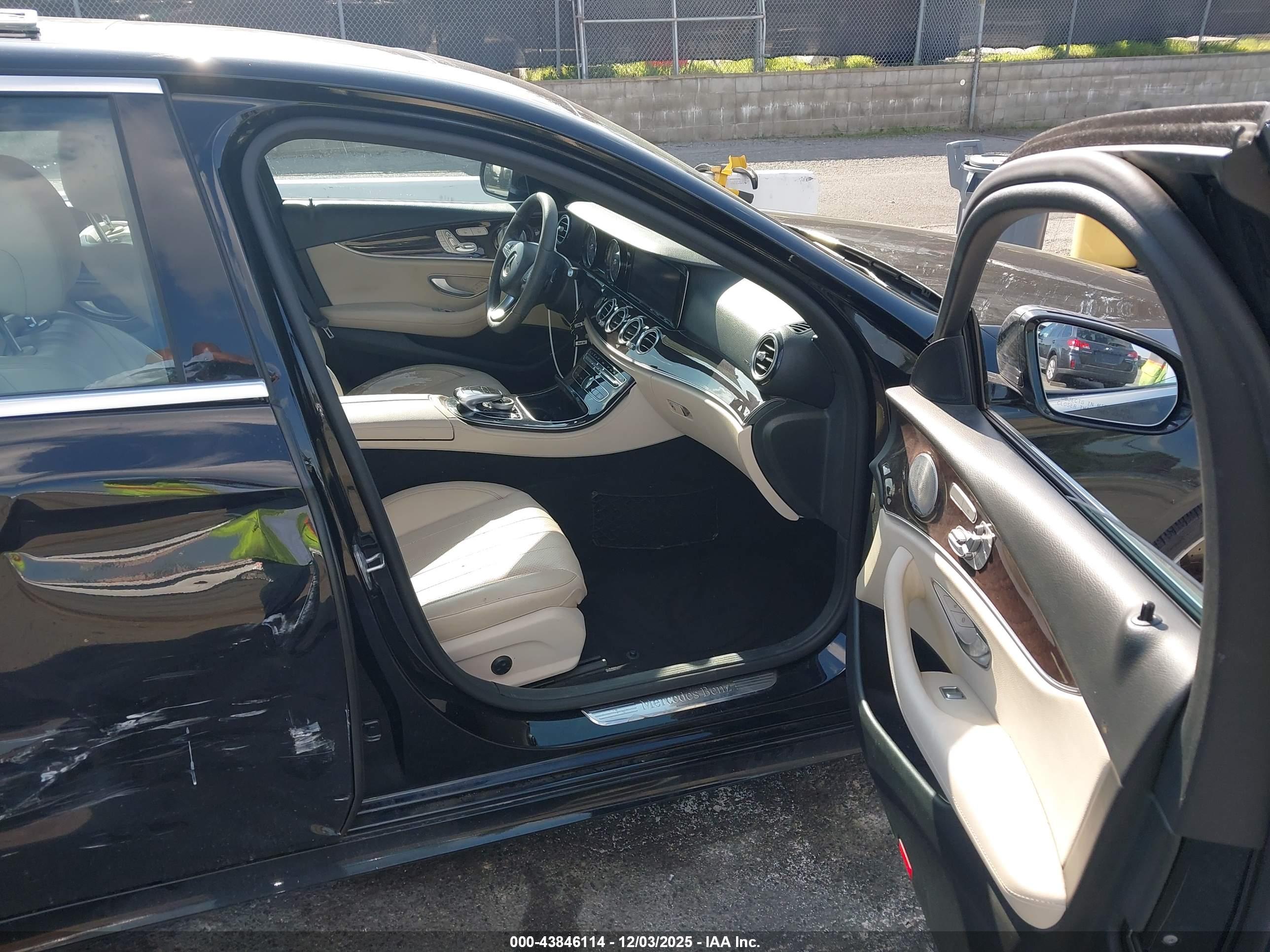 MERCEDES-BENZ E image 5