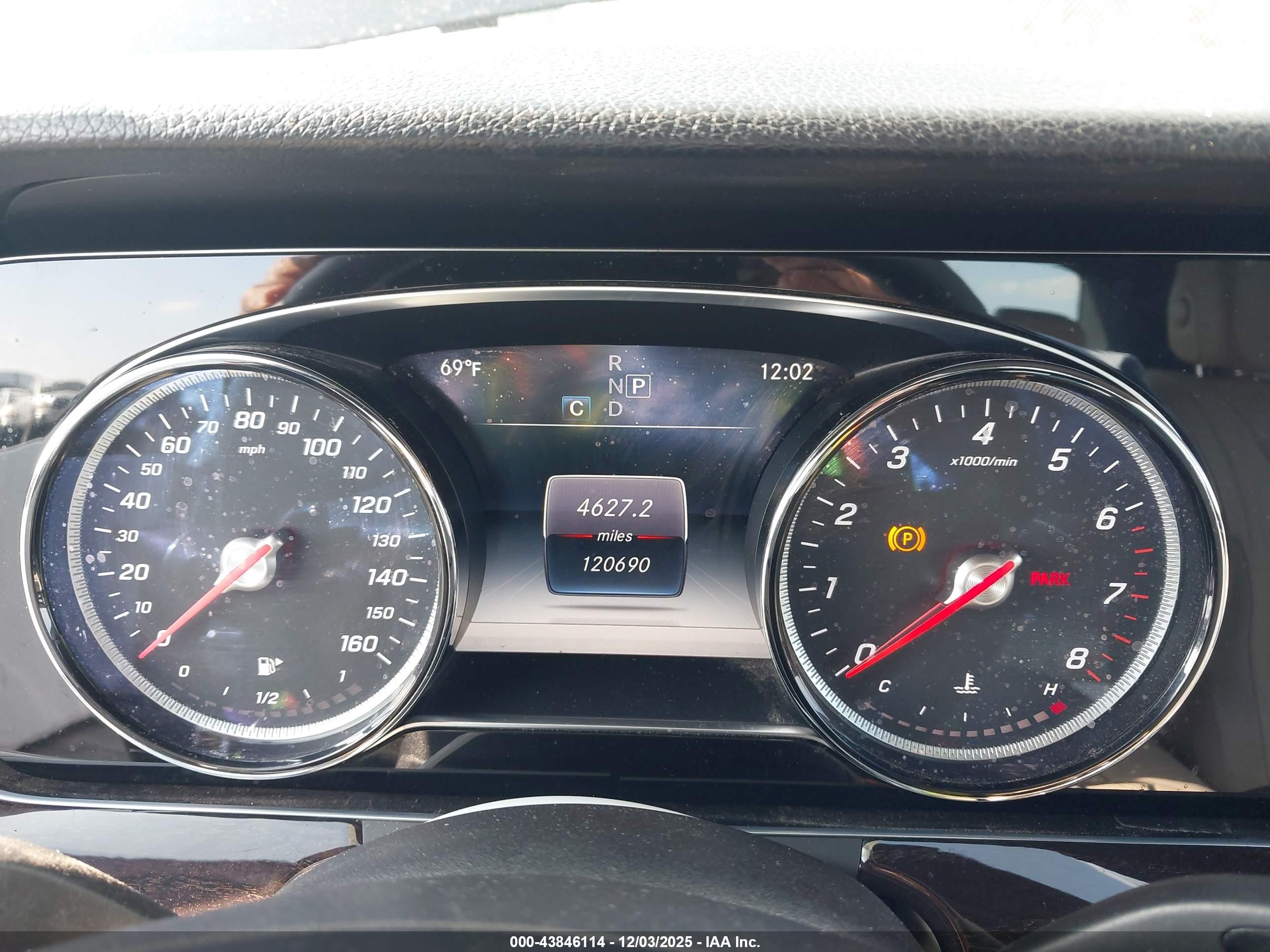 MERCEDES-BENZ E image 7