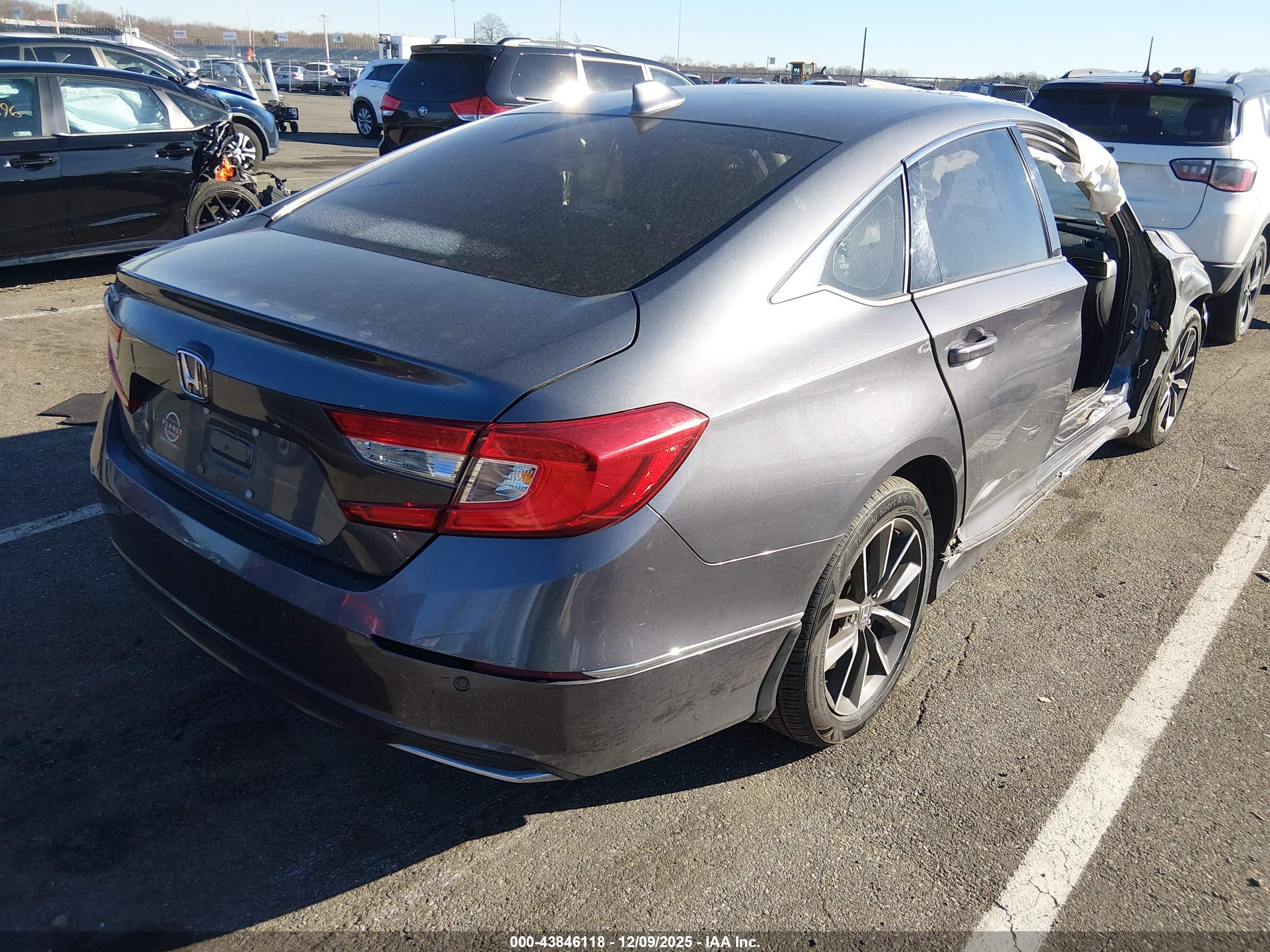 HONDA ACCORD image 4