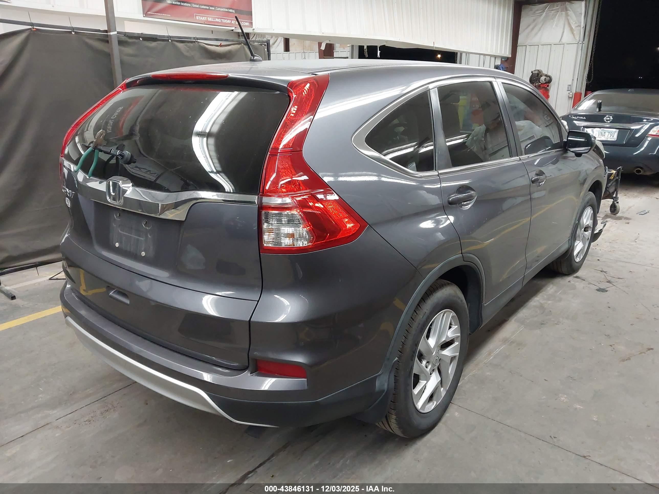 HONDA CR-V image 4