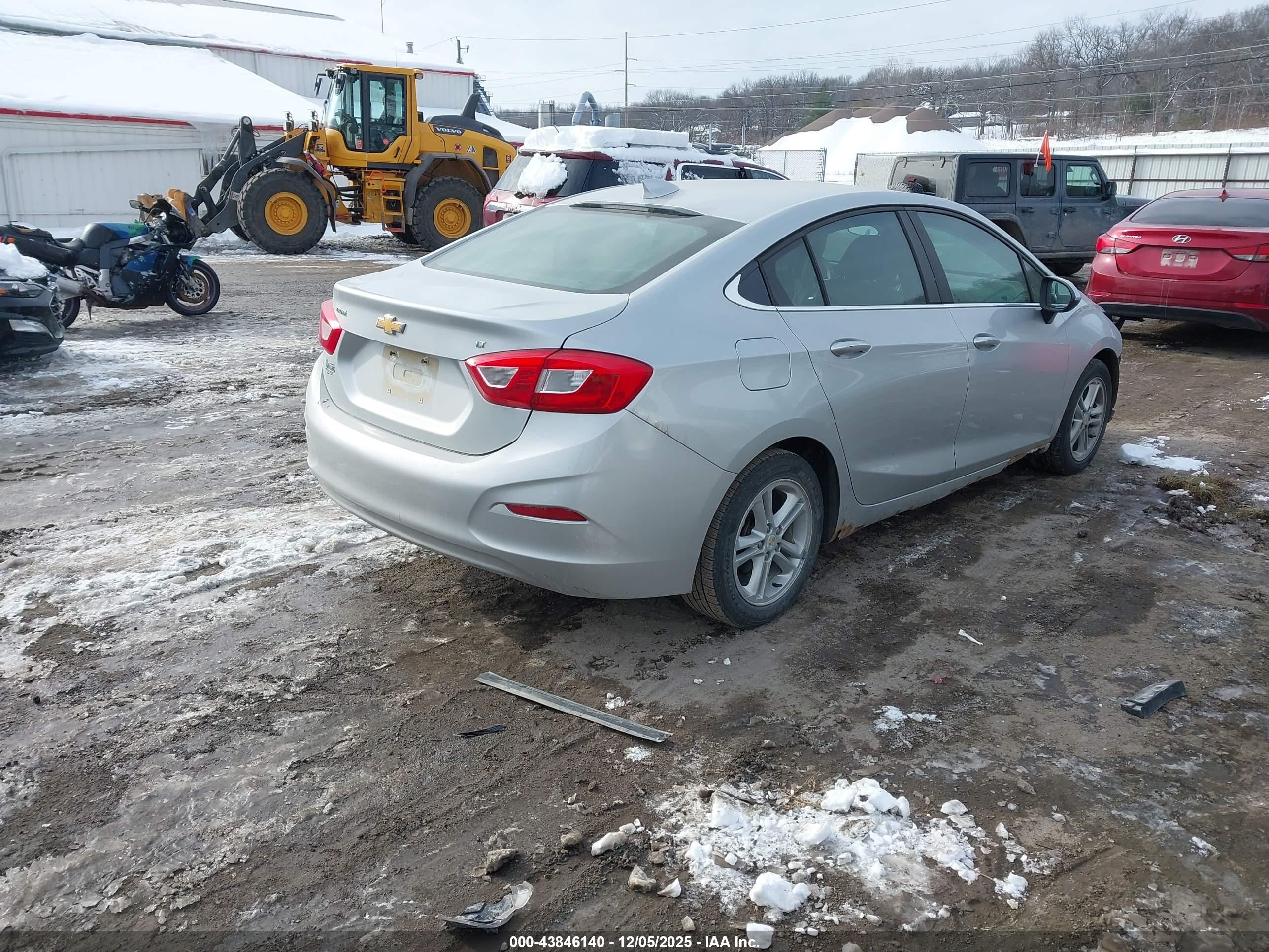CHEVROLET CRUZE image 4