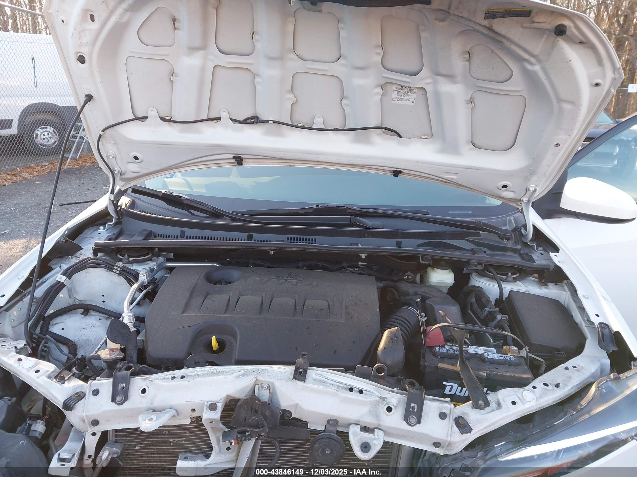 TOYOTA COROLLA image 10