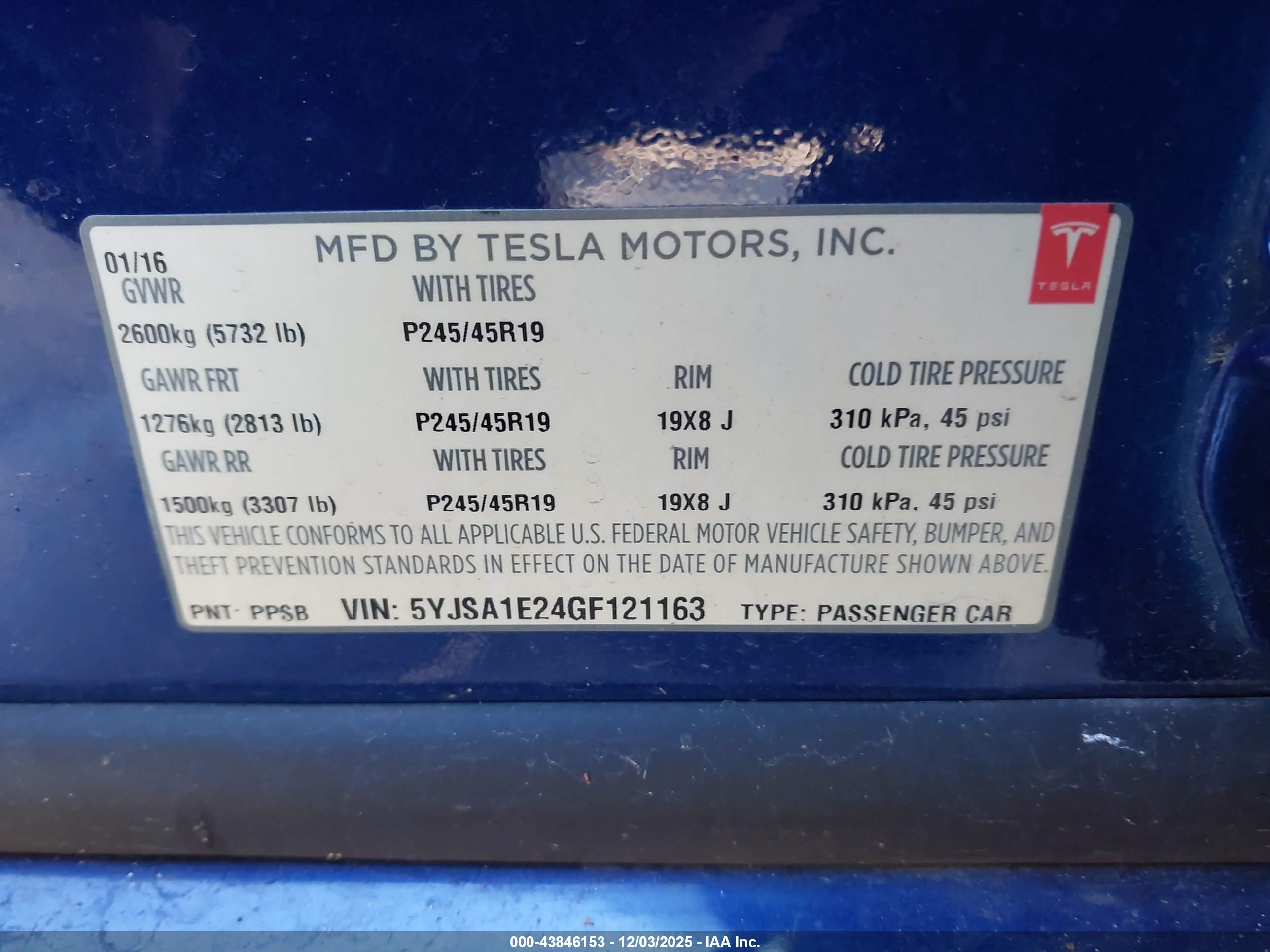 TESLA MODEL image 9